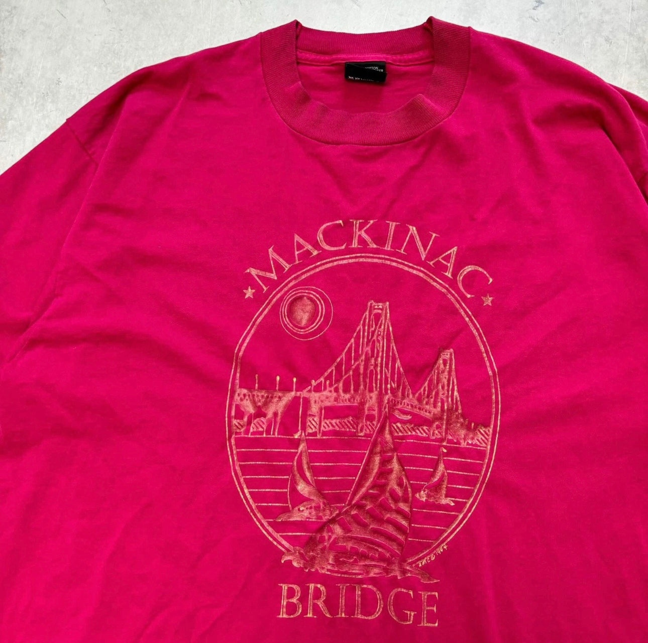Vintage T Shirt Mens XL Pink Single Stitch Graphic Print 90s USA Tourist (E)