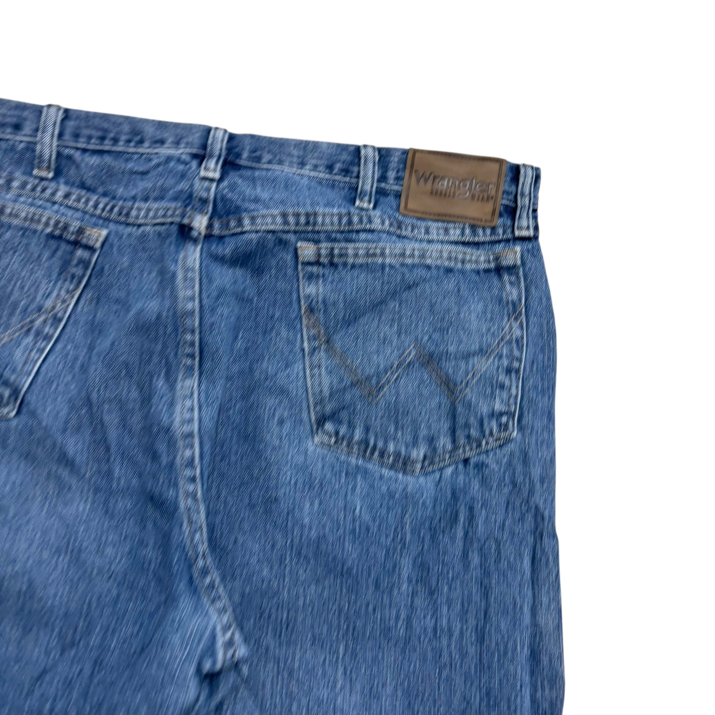 Wrangler Jeans W40 L30 Mens Mid Blue Relaxed Straight Fit Vintage Denim (E)