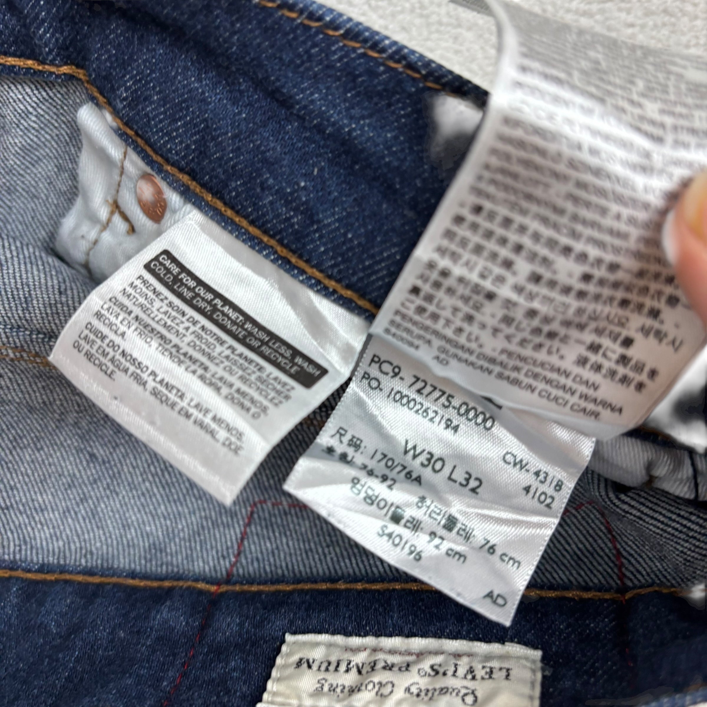 Levis 502 Engineered Jeans W30 L29 Mens Dark Blue Twisted Tapered Stretch