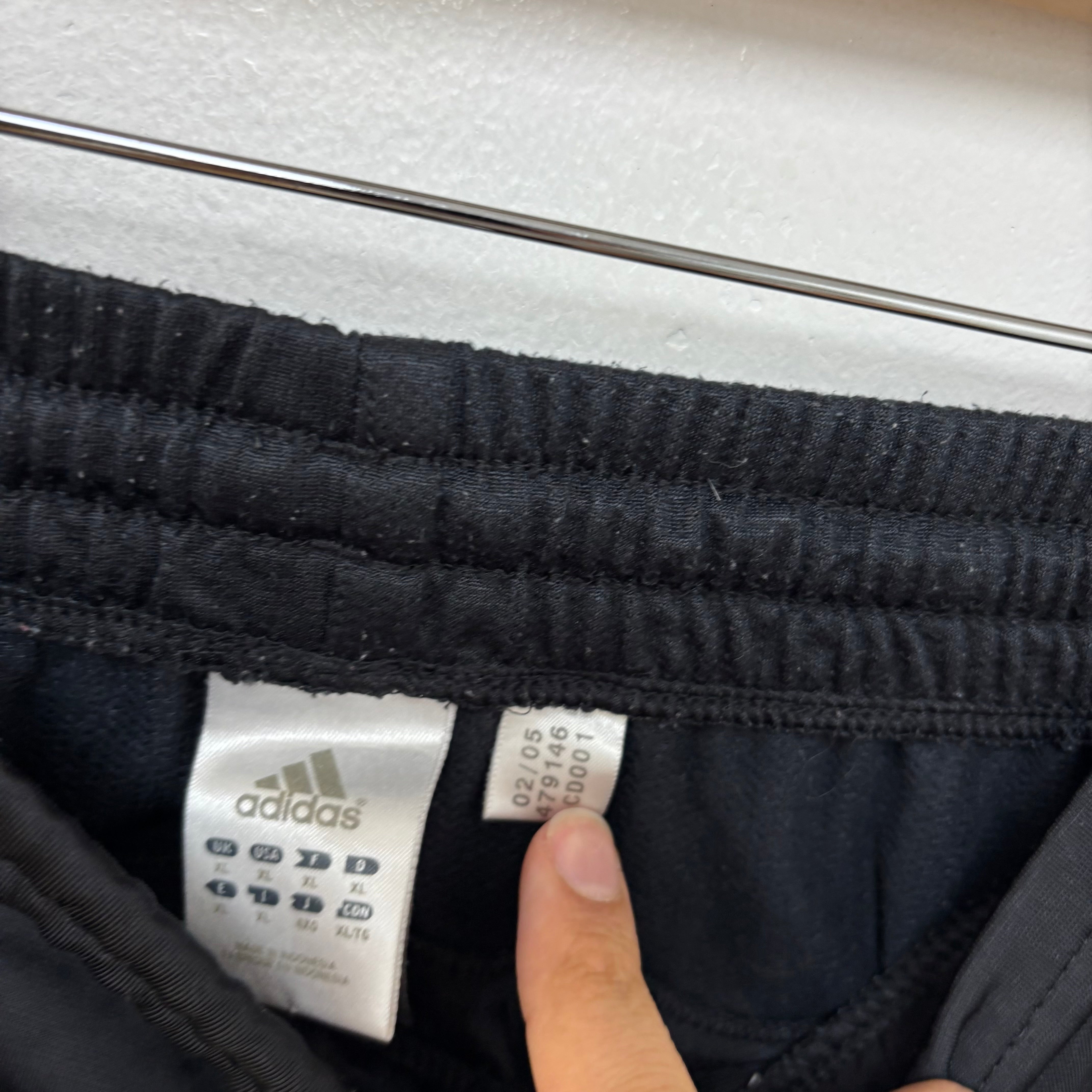Adidas Shorts Mens XL Black Sports Running Gym Athletic Pockets (E)