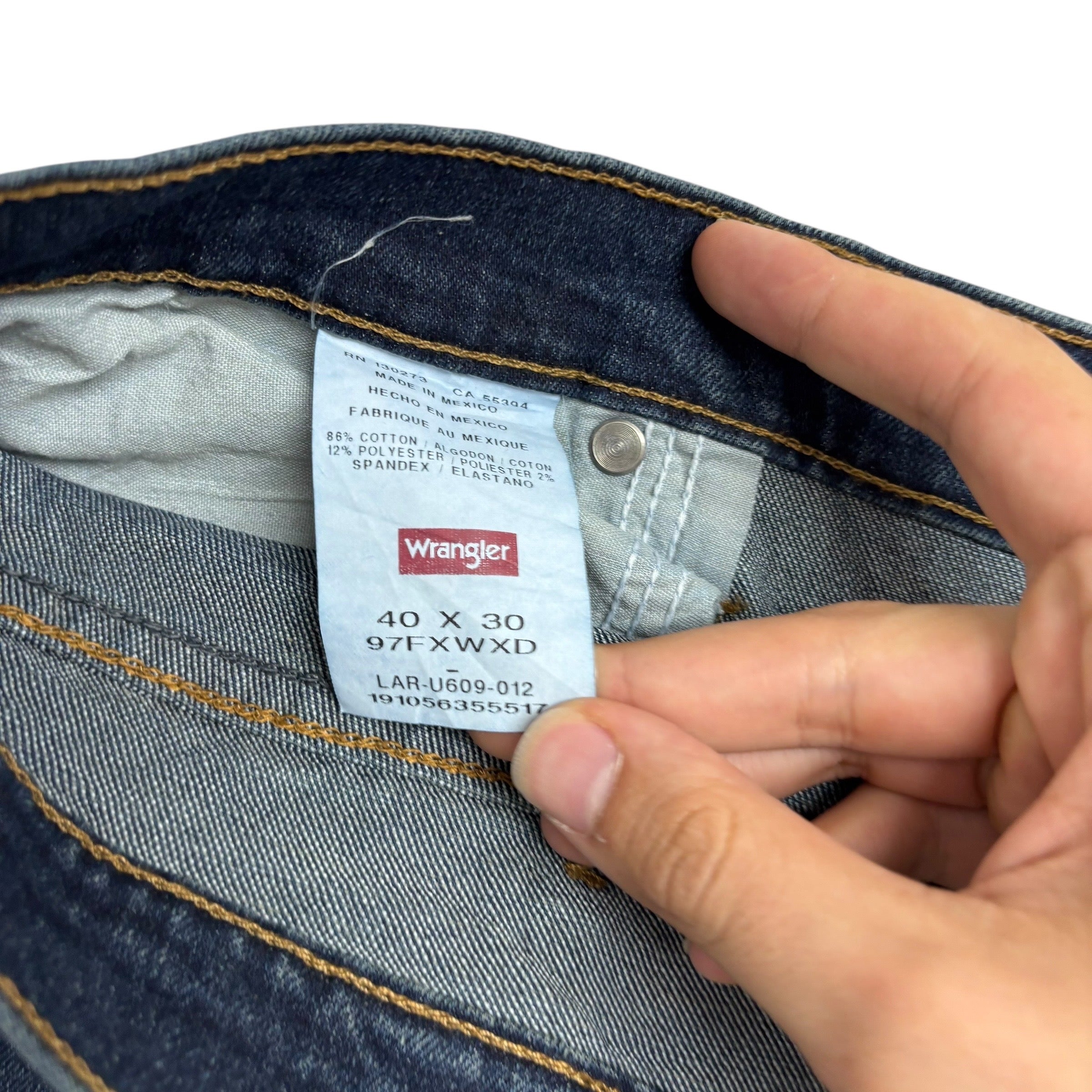 Wrangler Jeans W40 L30 Mens Dark Blue Relaxed Straight Fit Stretch Denim (E)