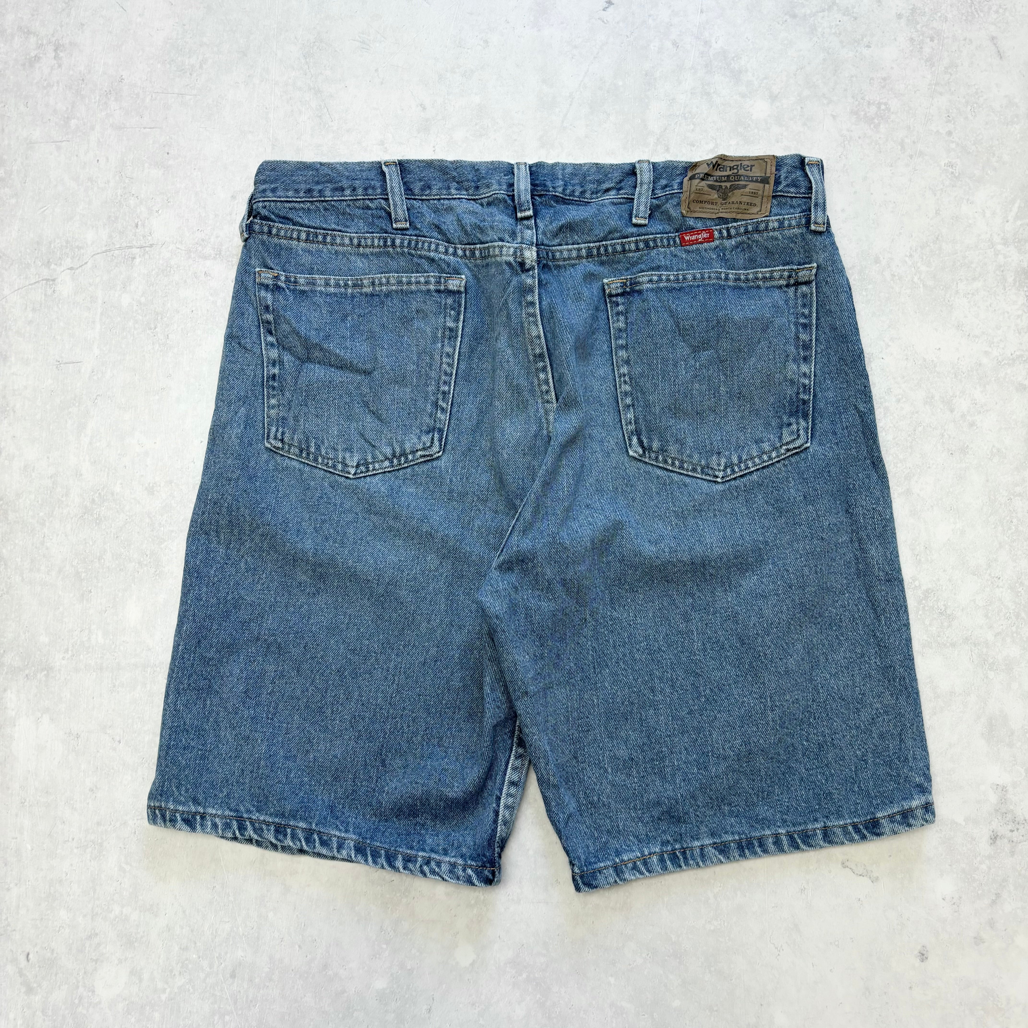 Vintage Wrangler Jorts W36 Mens Denim Shorts Mid Blue Baggy Relaxed Fit