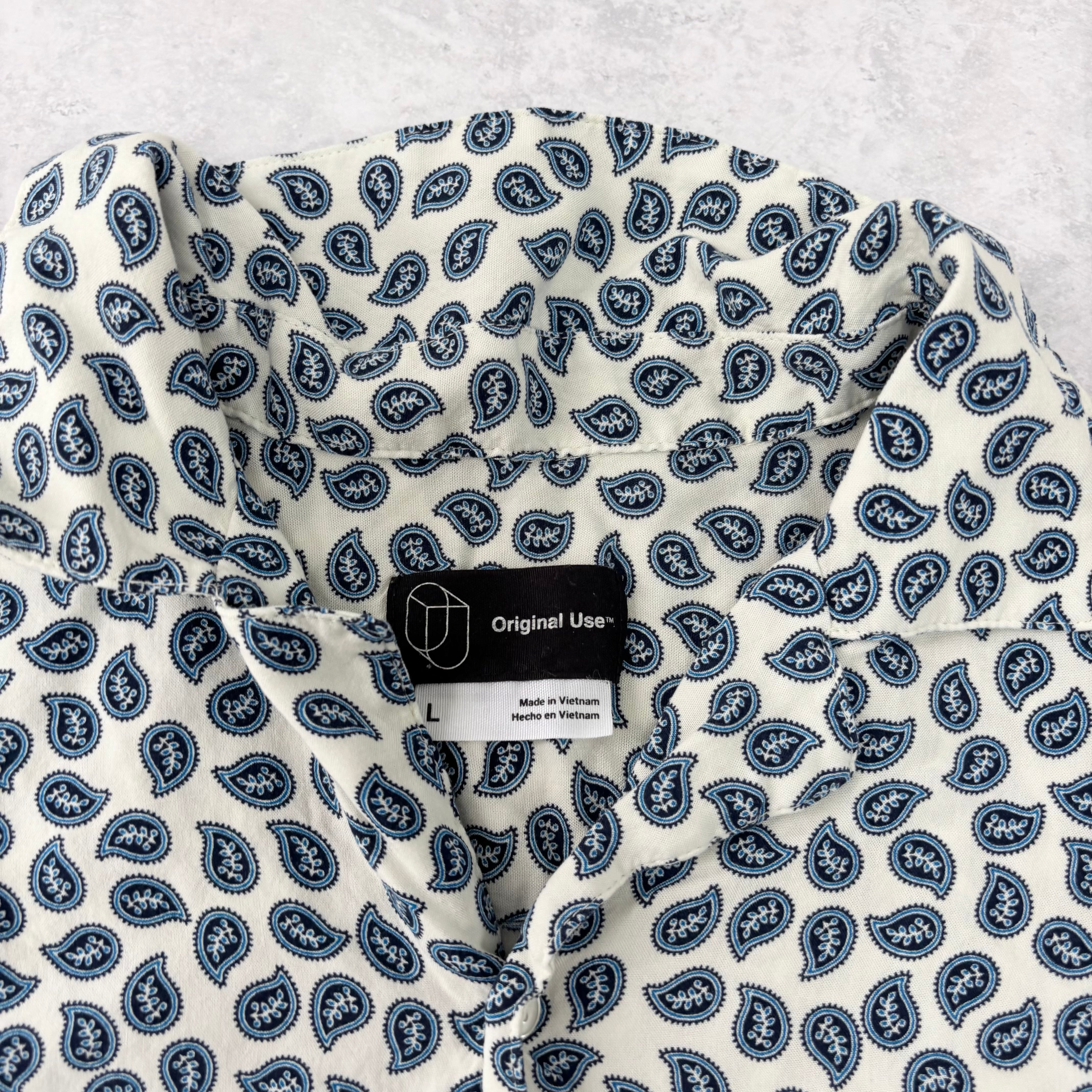 Hawaiian Shirt Mens Medium White Blue Short Sleeve Rayon (E)