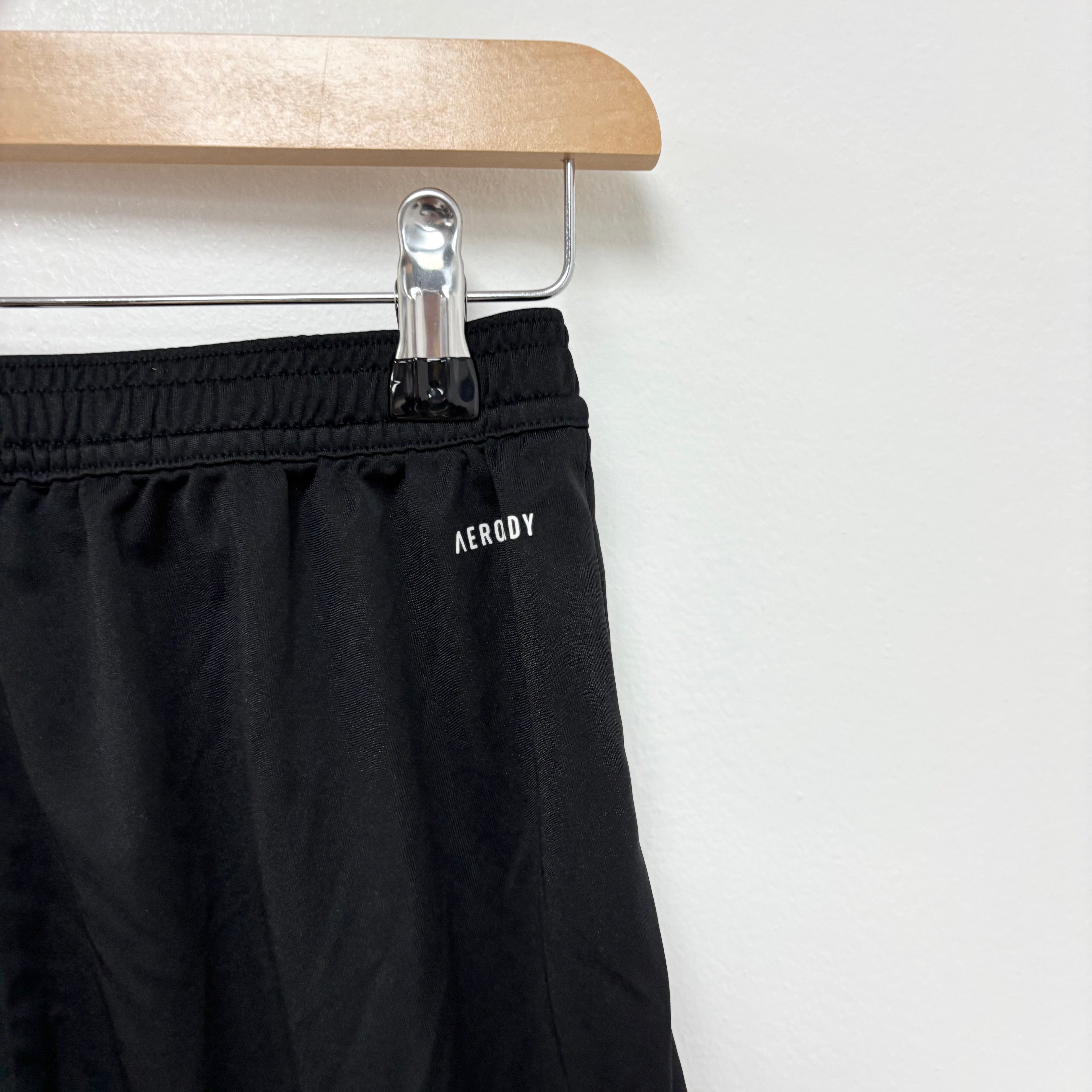 Adidas Shorts Mens XS Black Sports Running Gym Athletic Aeroready (E)