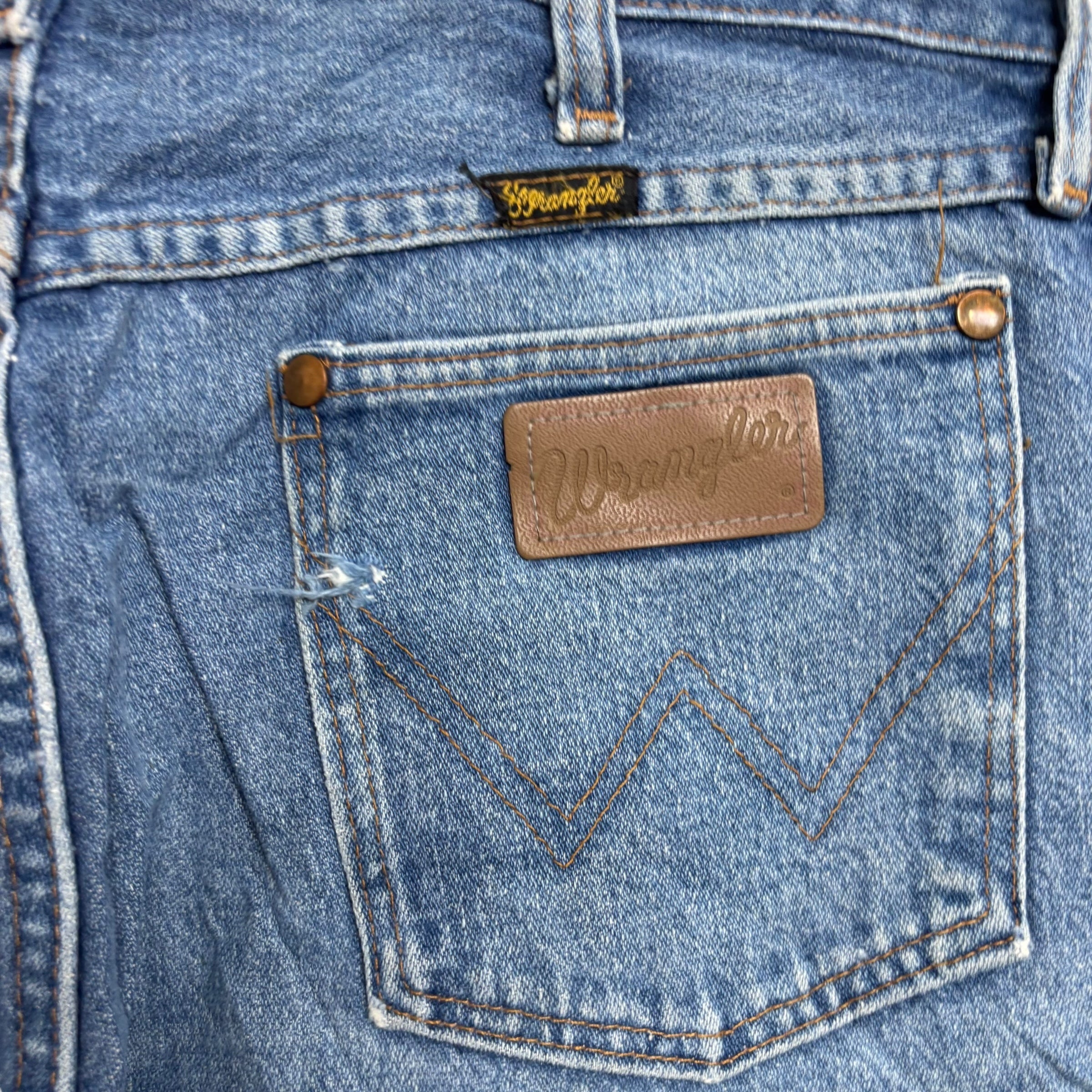 Wrangler Jeans Cowboy Cut W34 L34 Mens Mid Blue 13MWZ USA Made Vintage