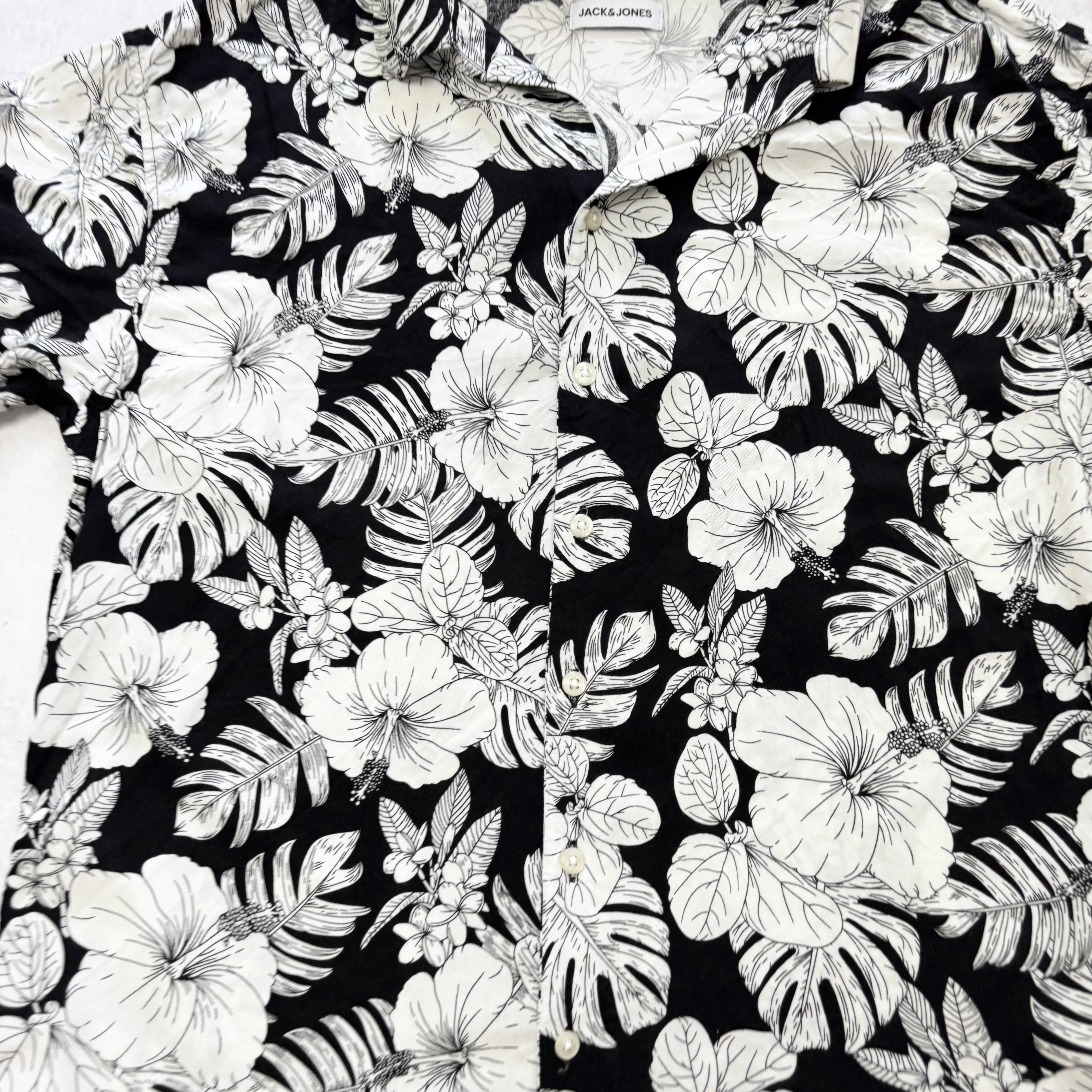 Hawaiian Shirt Mens Large Black White Floral Aloha Short Sleeve Viscose (E)