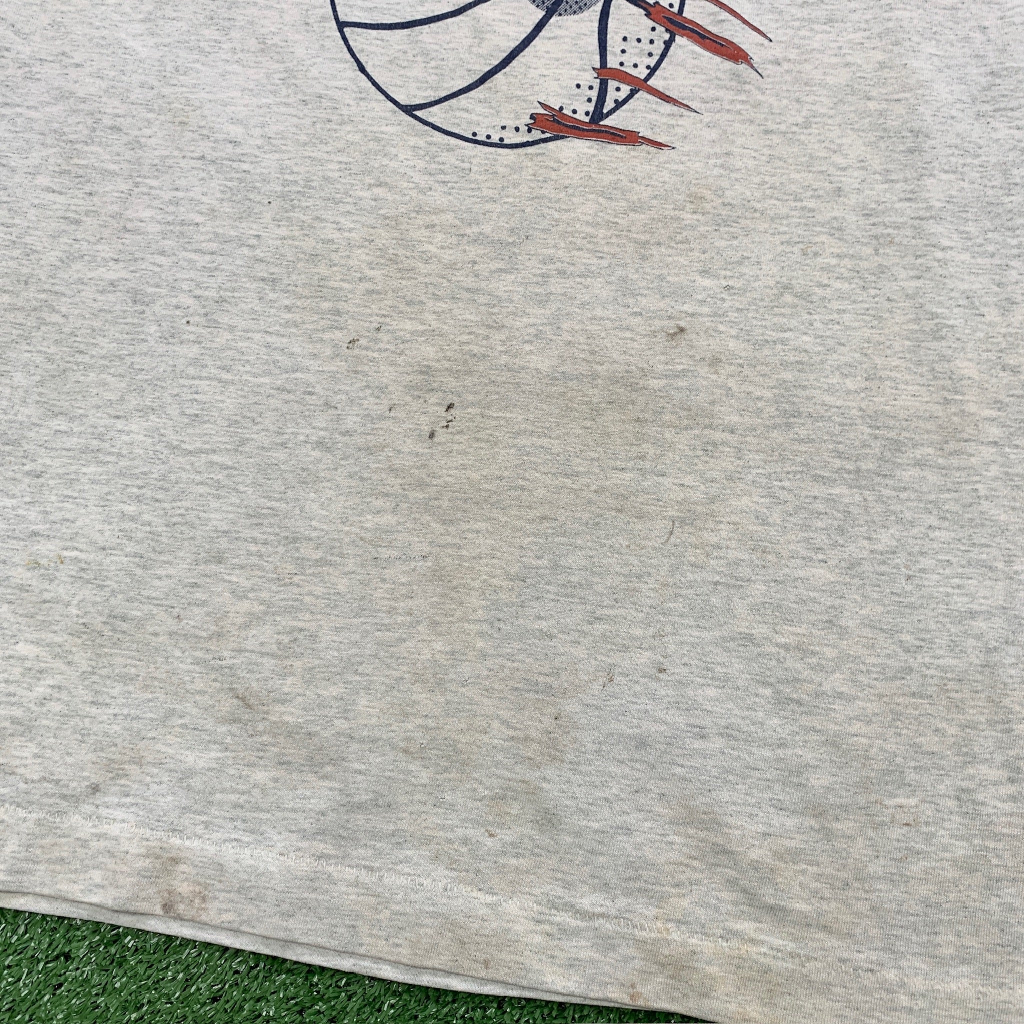 Vintage T Shirt Mens Small Grey Single Stitch Graphic Print 90s USA Basketball