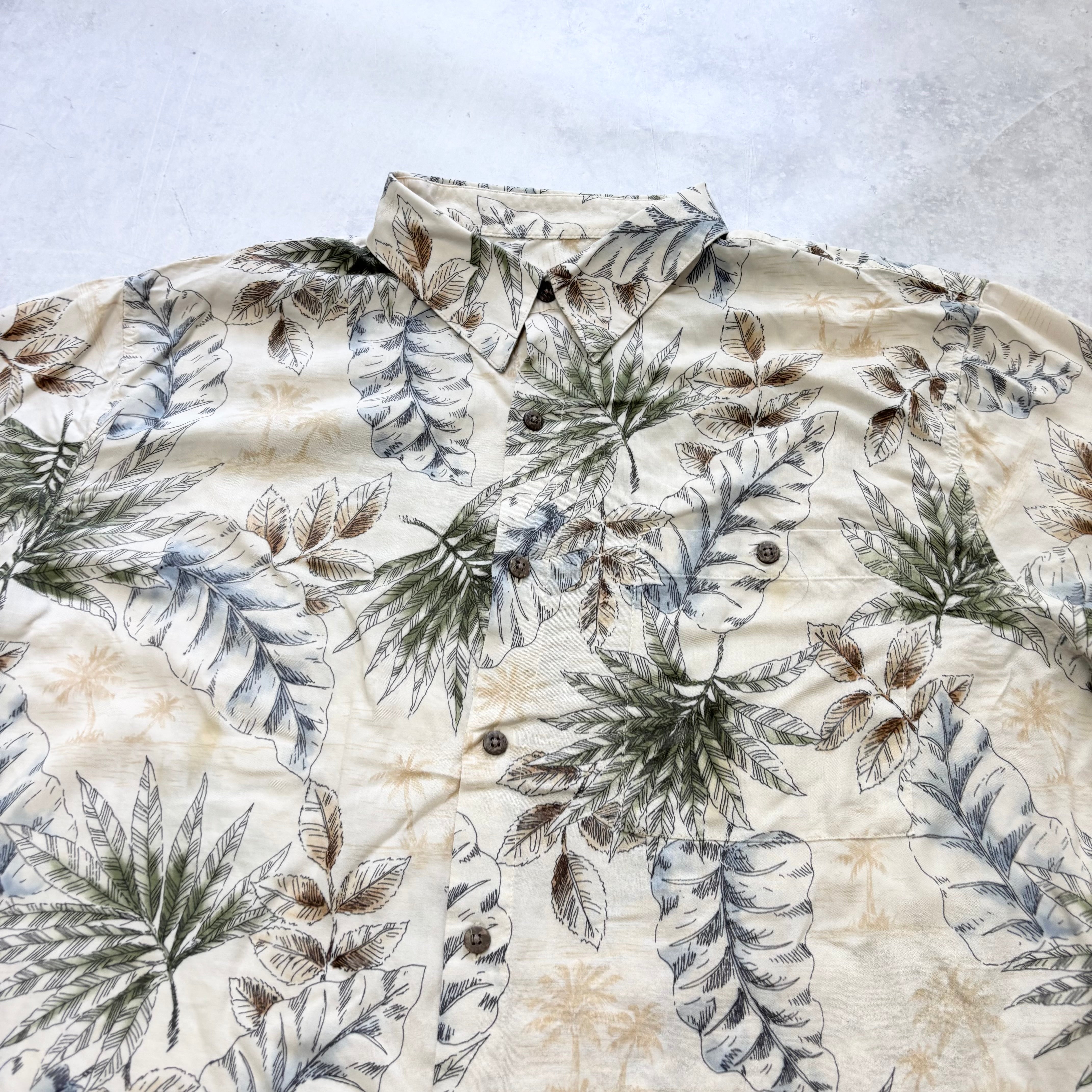 Vintage Hawaiian Shirt Mens XL Beige Floral Aloha Short Sleeve Rayon (E)