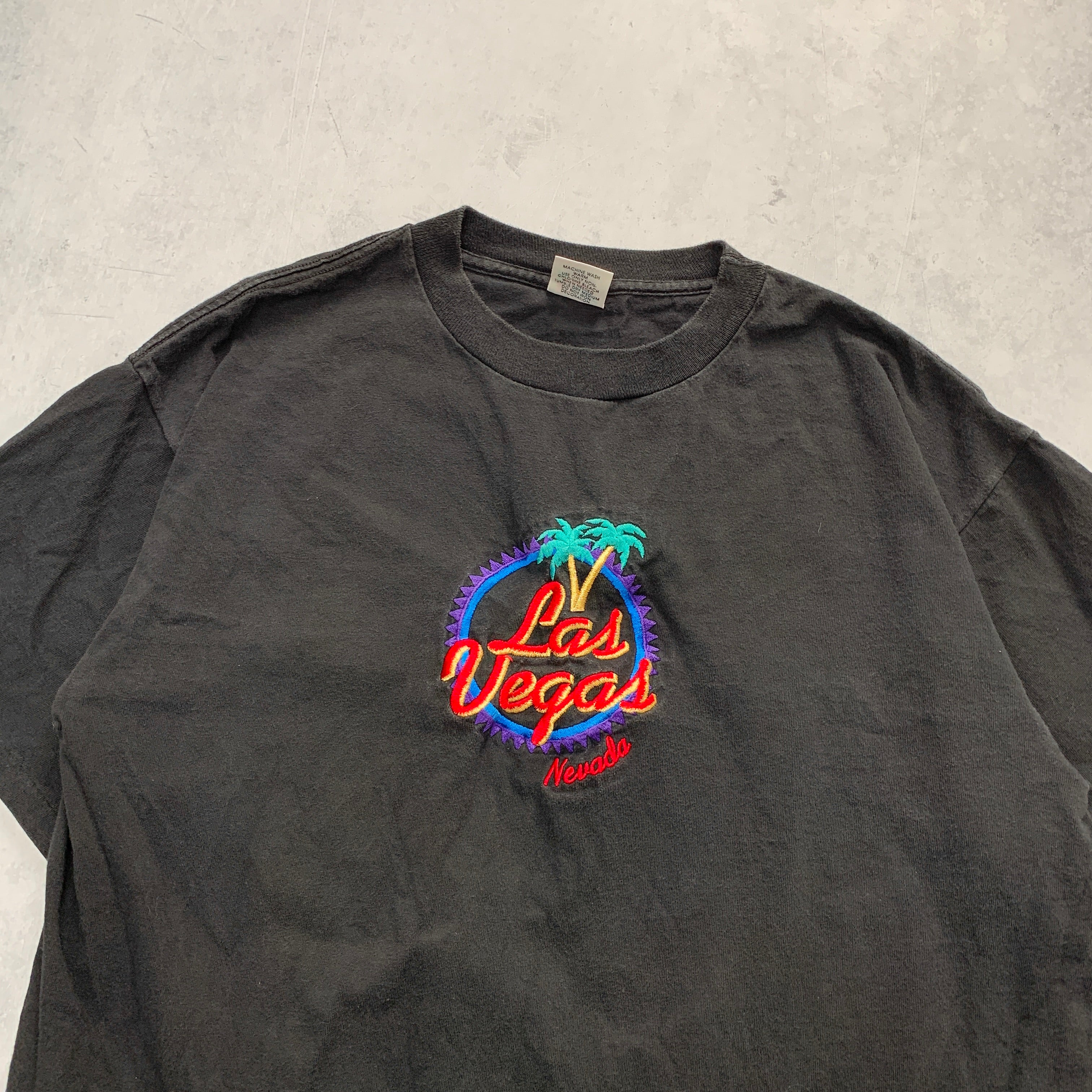 Vintage T Shirt Mens Large Black Single Stitch Graphic Print 90s USA Tourist