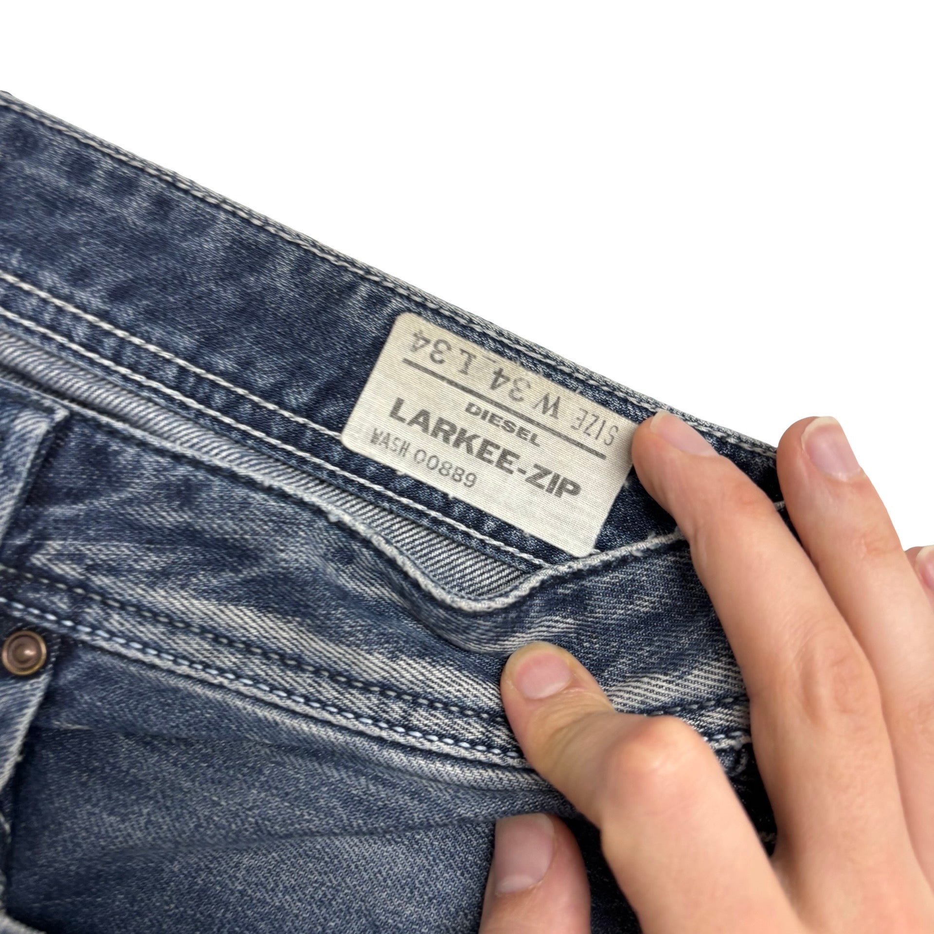 Diesel Larkee Jeans W34 L34 Mens Dark Blue Relaxed Straight Fit Distressed