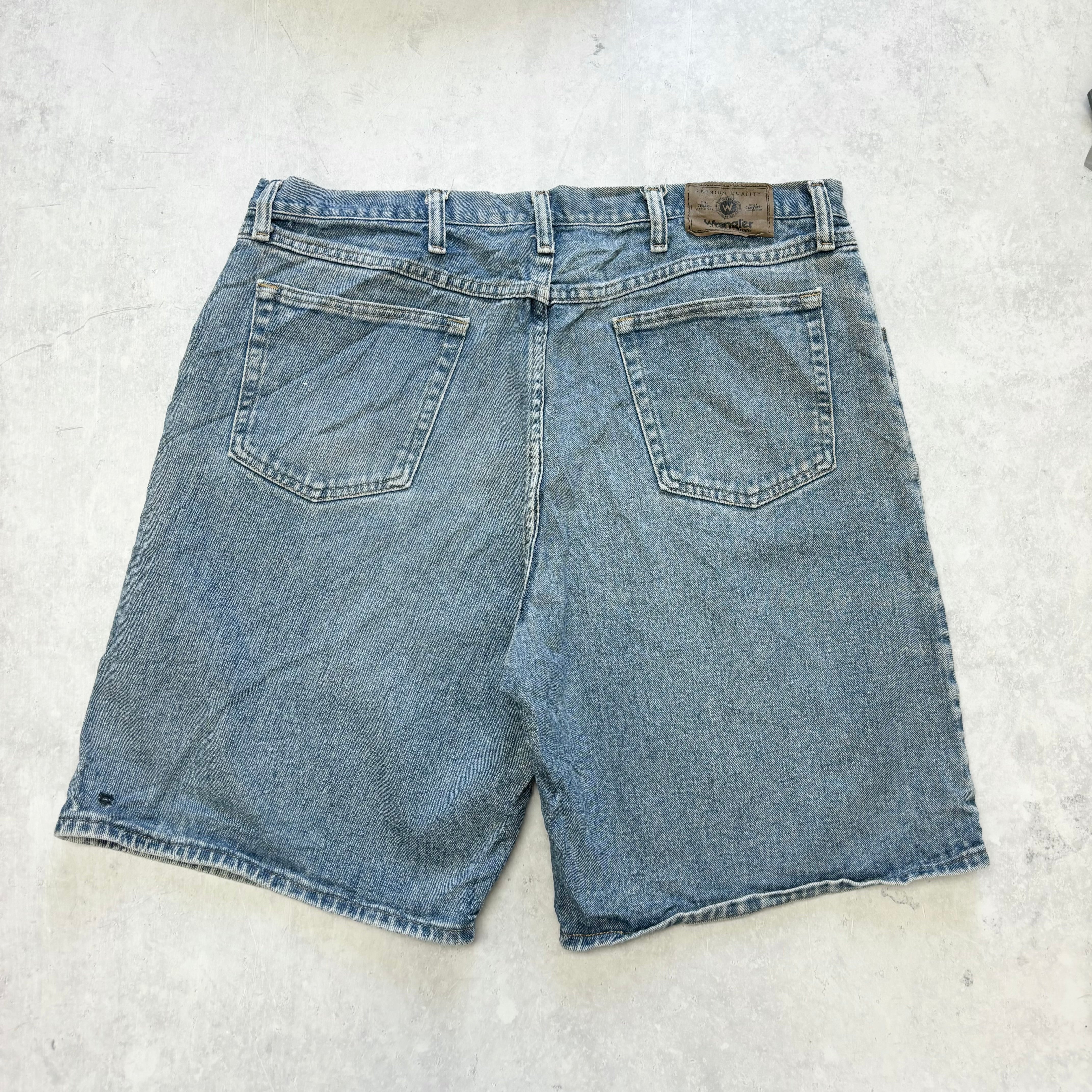 Vintage Wrangler Jorts W40 Mens Denim Shorts Light Blue Baggy Relaxed Fit