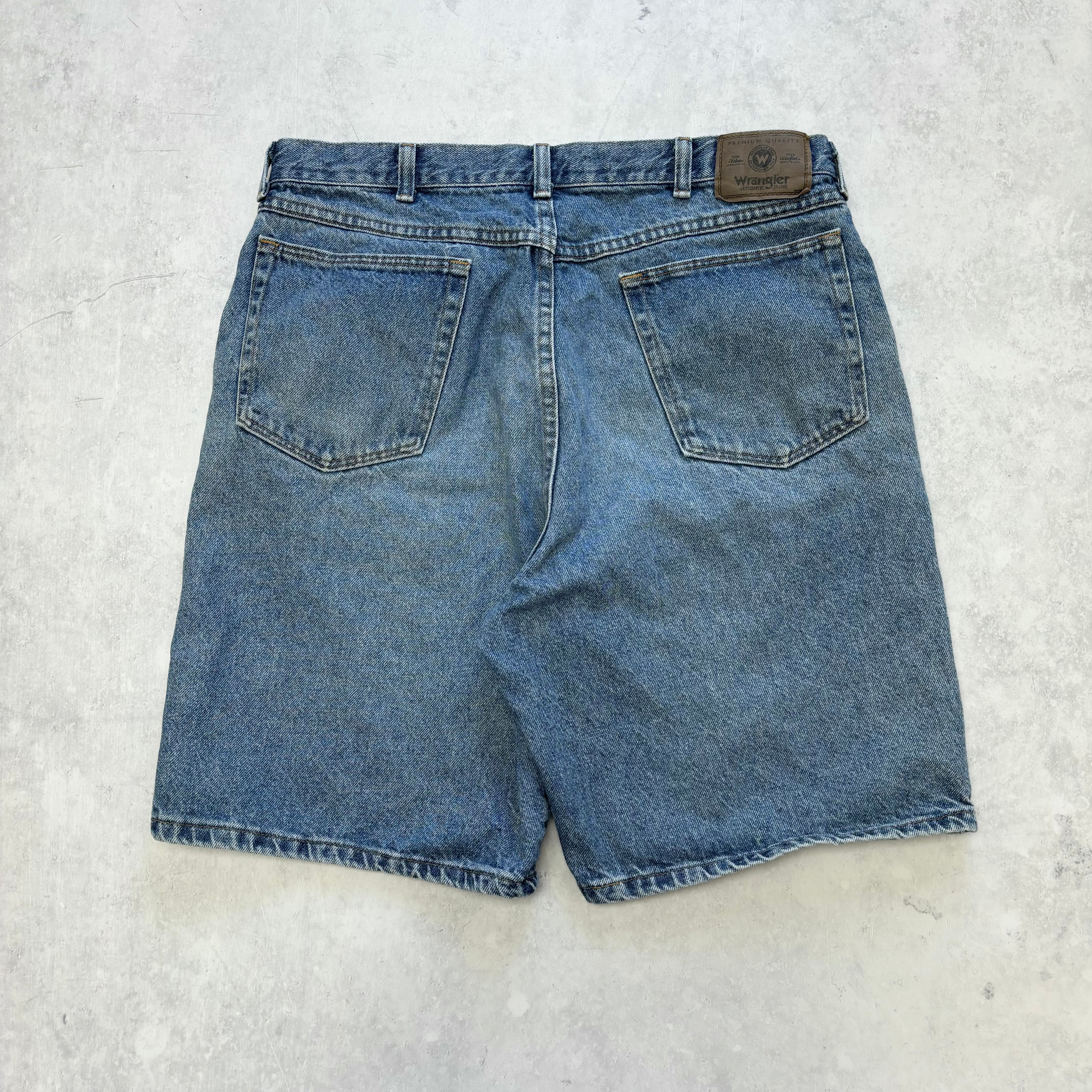 Vintage Wrangler Jorts W34 Mens Denim Shorts Mid Blue Baggy Relaxed Fit