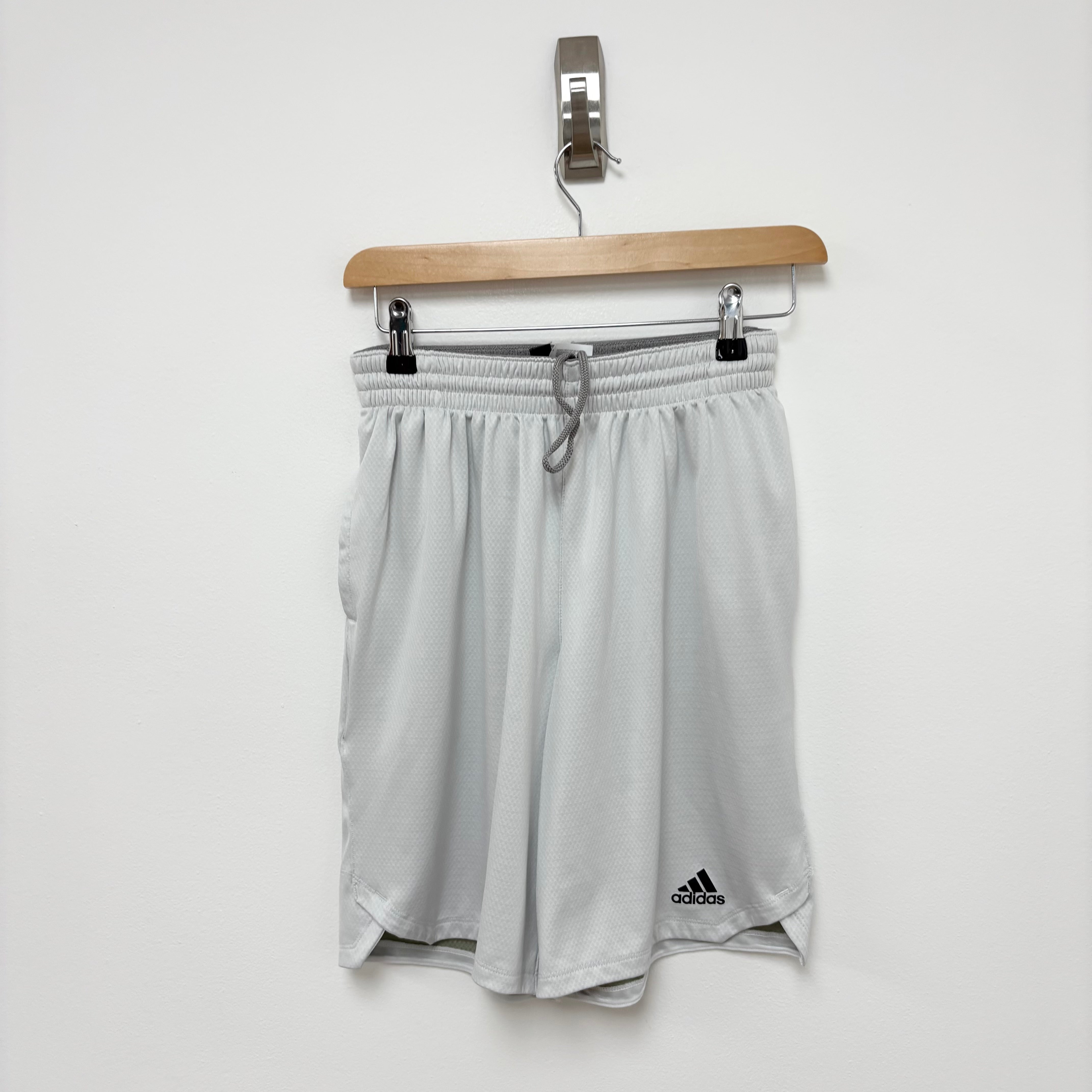 Adidas Shorts Mens Small Silver Sports Running Gym Athletic Pockets (E)