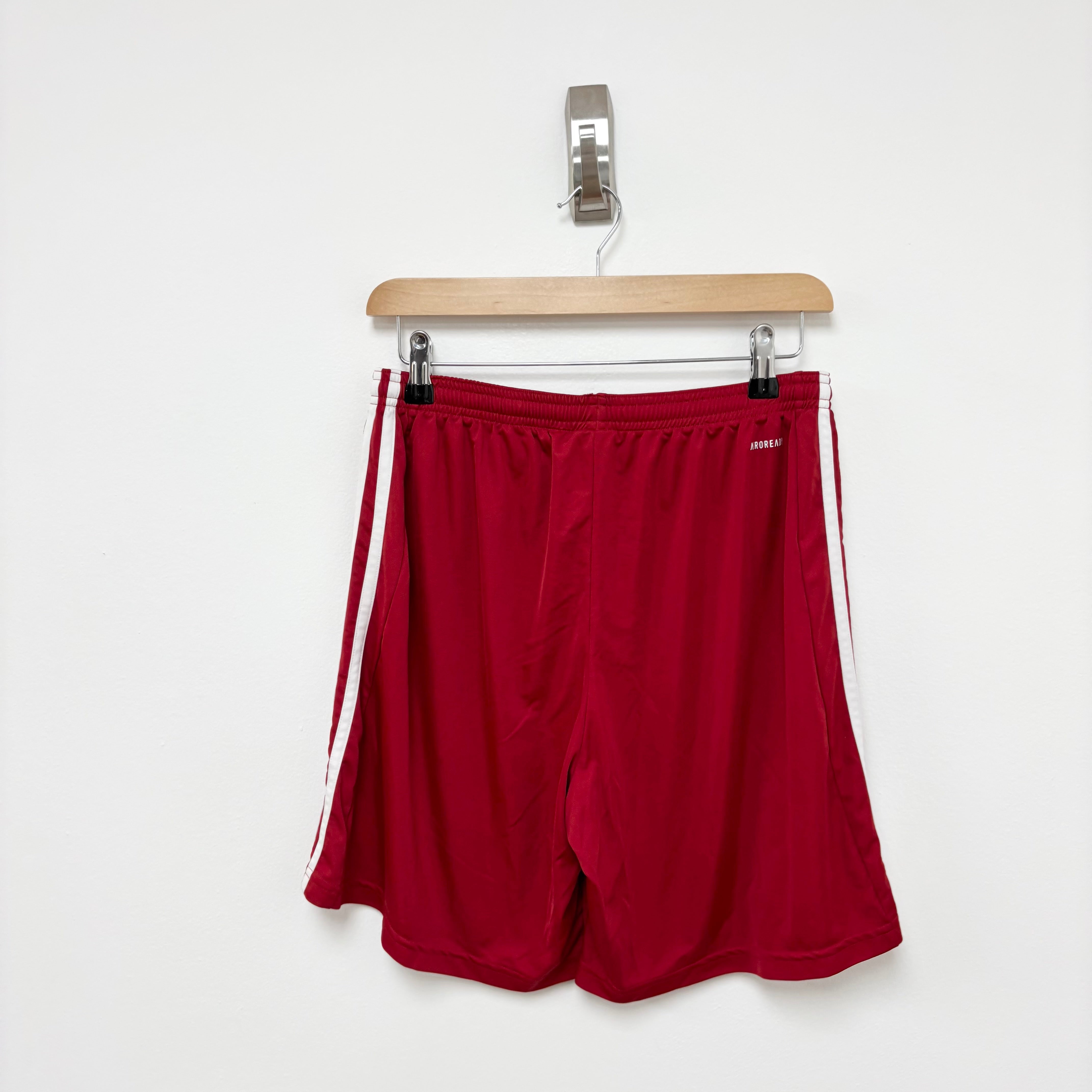 Adidas Shorts Mens Medium Red Sports Running Gym Athletic Aeroready (E)