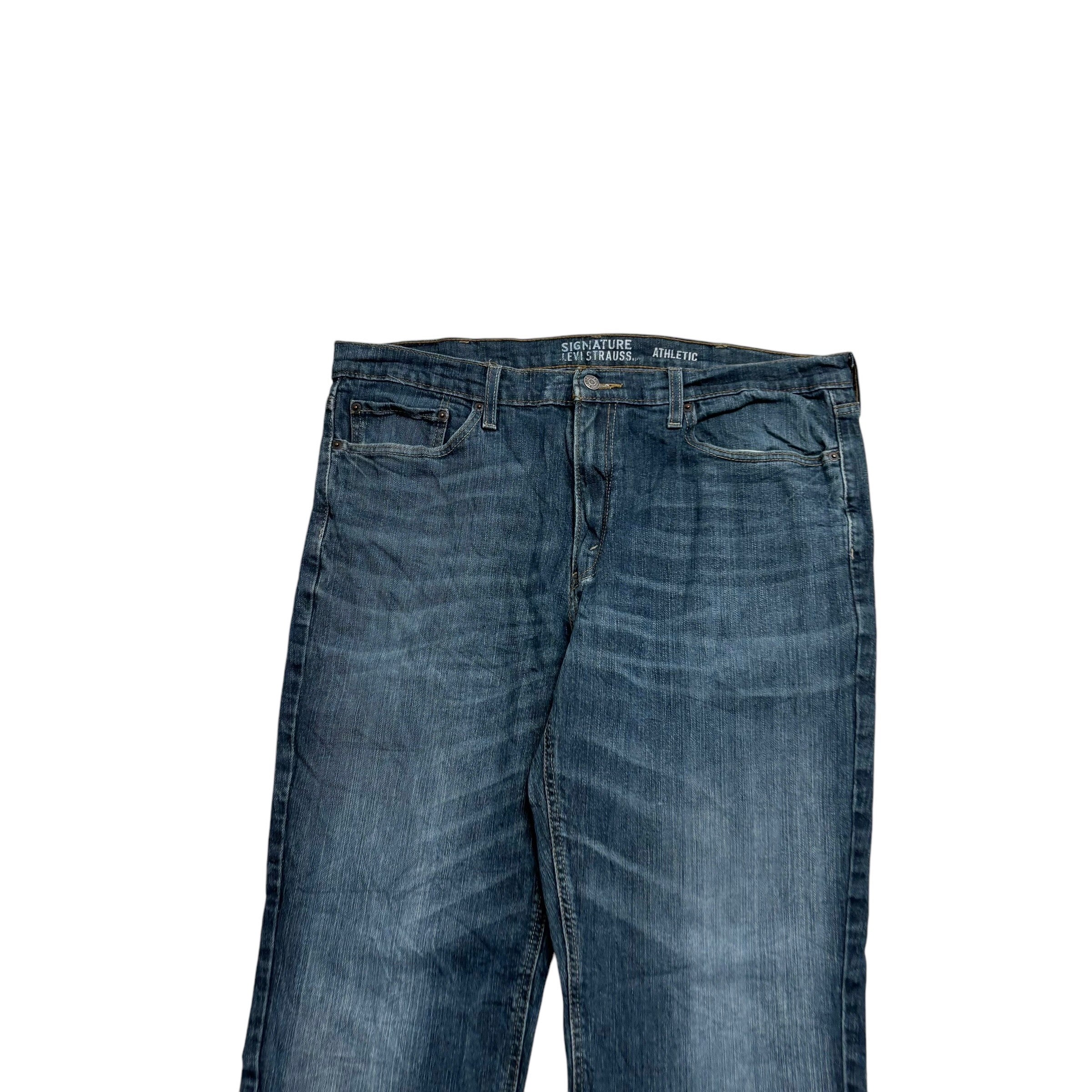 Levis Signature Jeans W38 L31 Mens Dark Blue Athletic Tapered Stretch Denim (E)