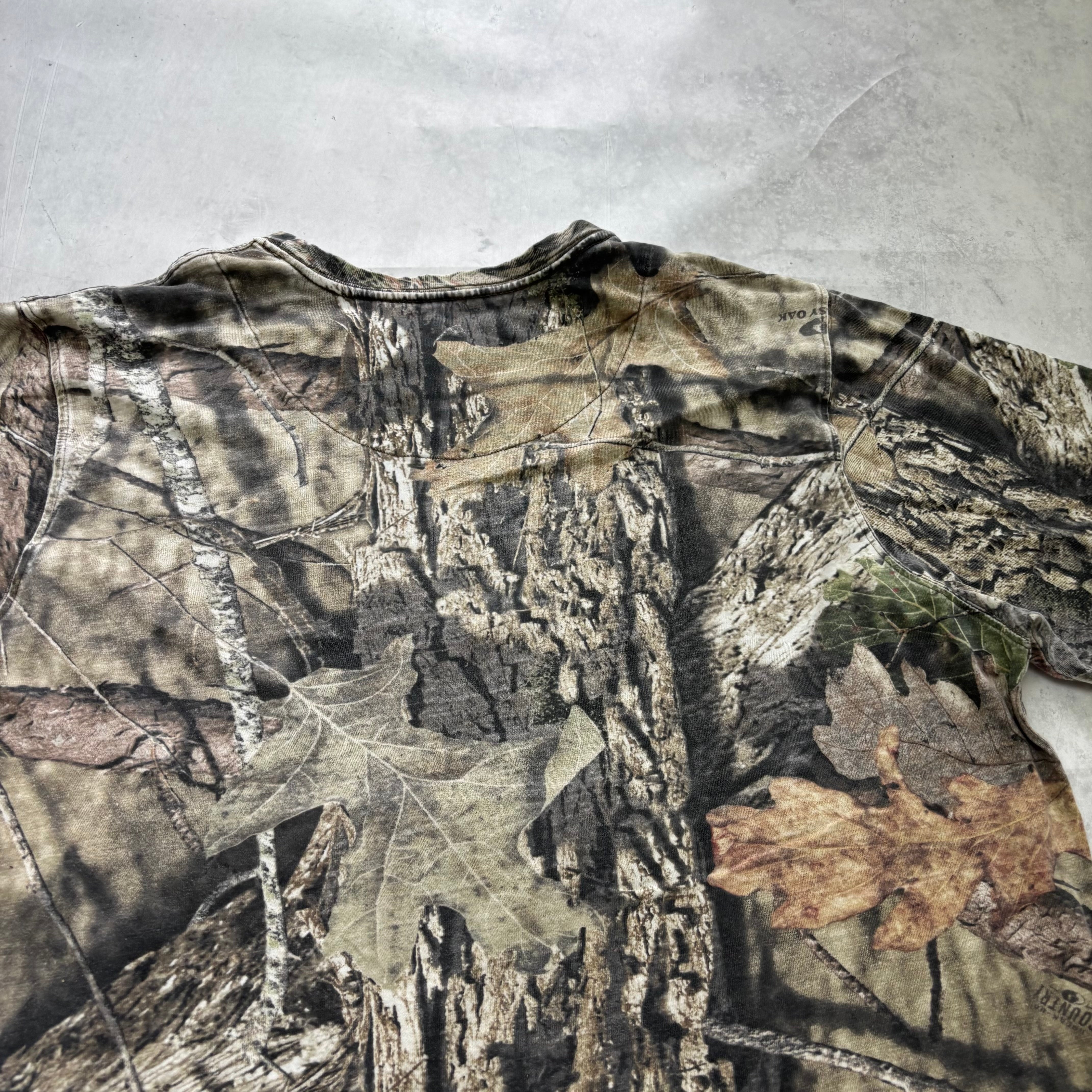 RealTree T Shirt Mens XL Camo Y2K Hunting Mossy Oak