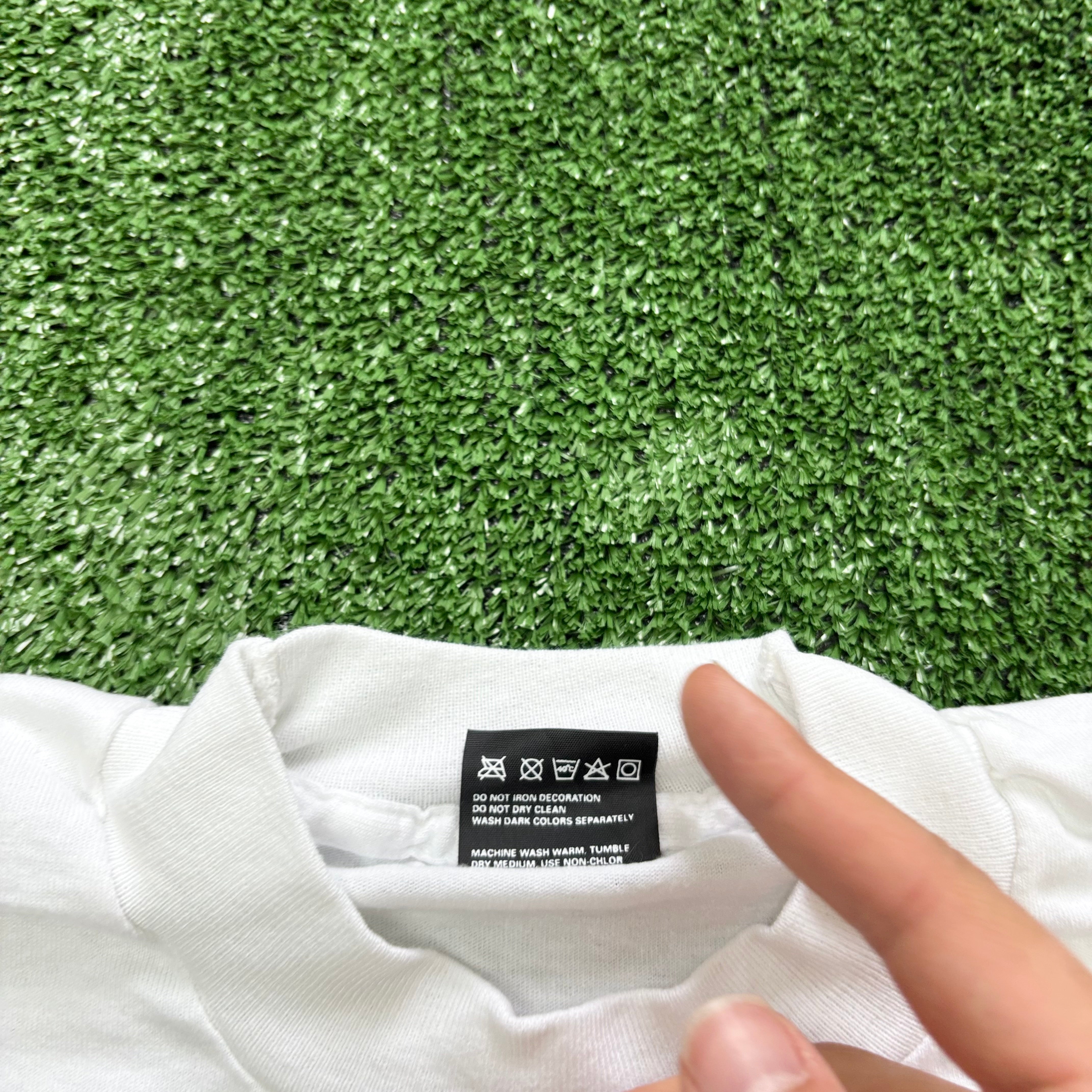 Vintage T Shirt Mens Medium White Single Stitch Graphic Print 90s USA (E)