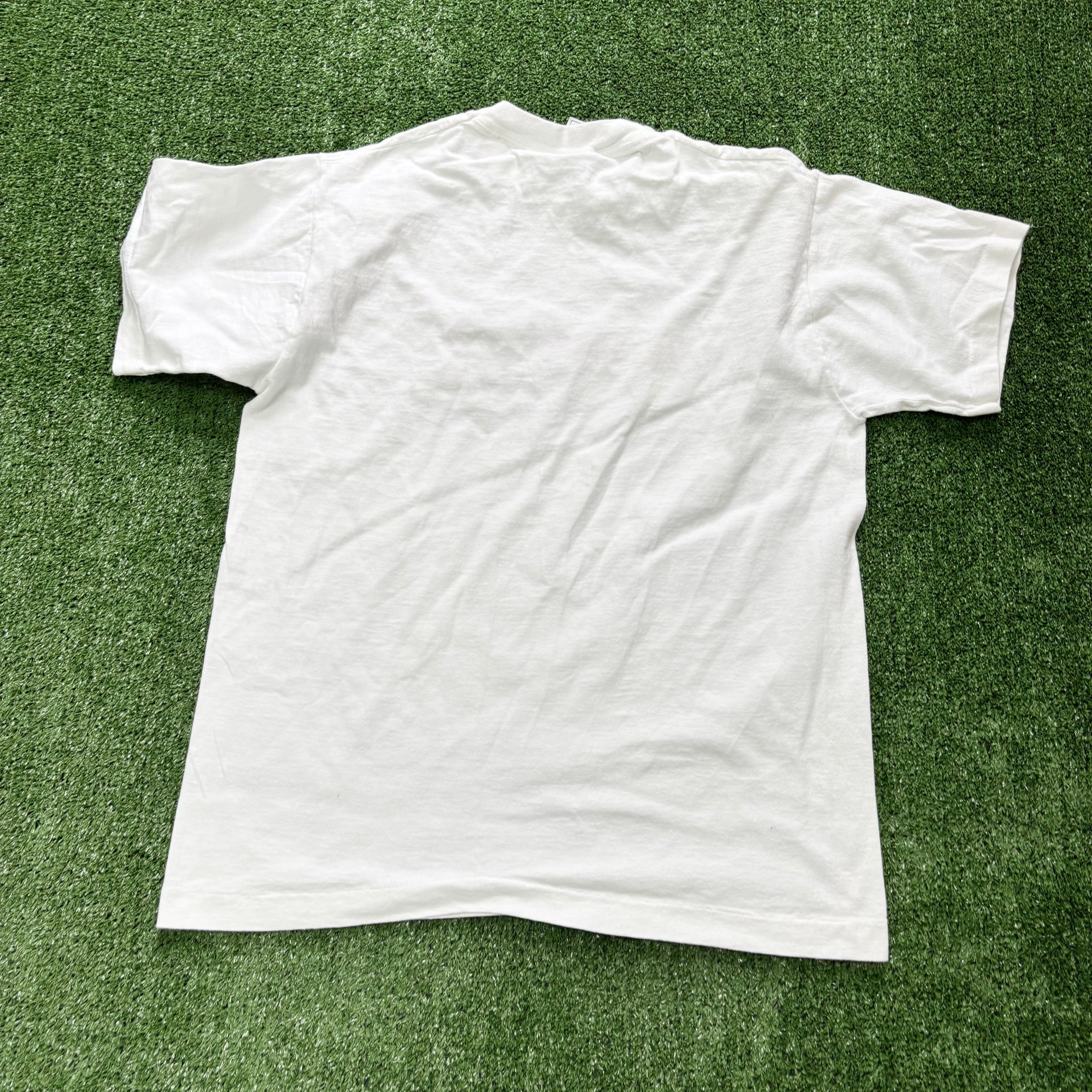 Vintage T Shirt Womens Medium White Single Stitch Graphic Print 90s Tourist