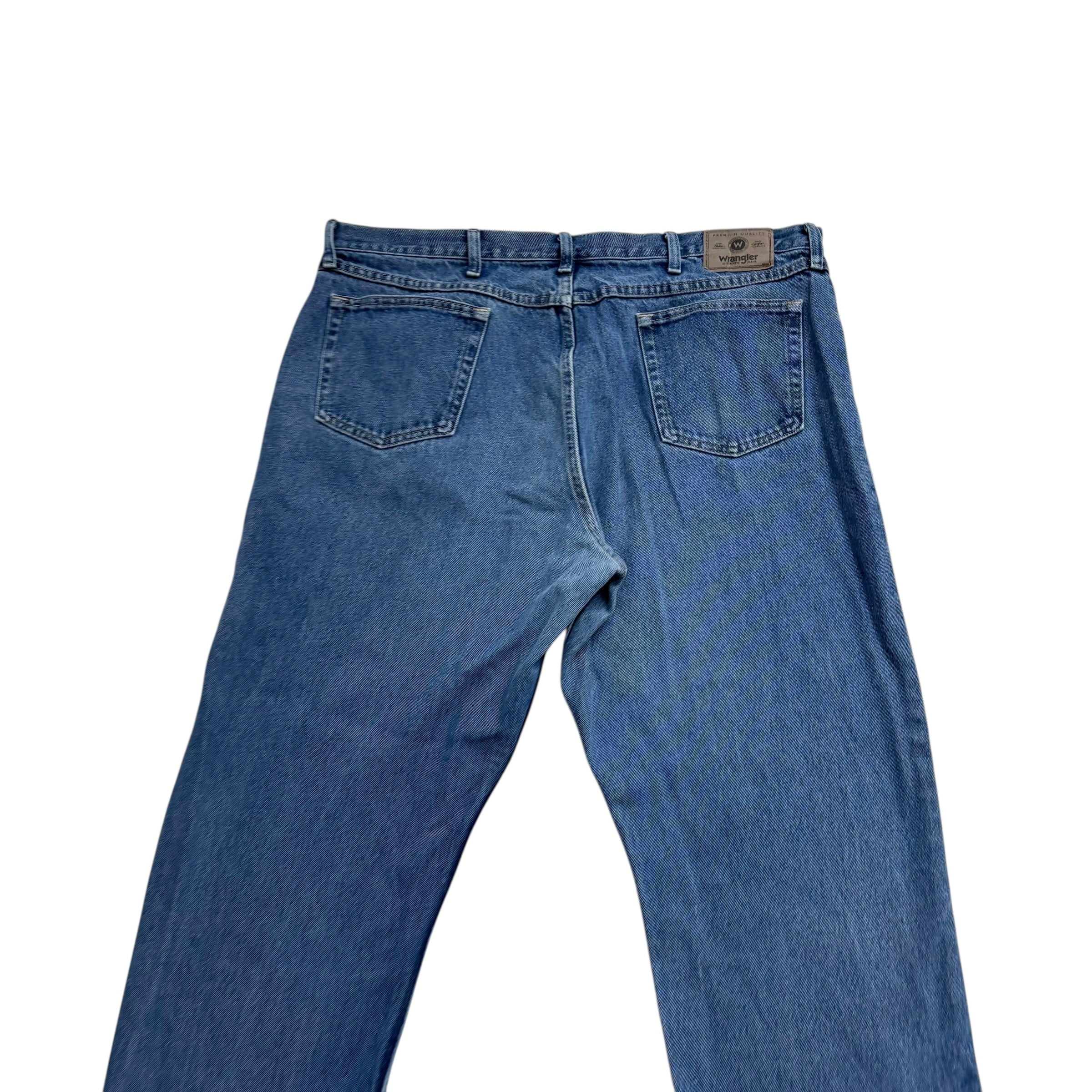 Wrangler Jeans W42 L32 Mens Mid Blue Relaxed Straight Fit Denim
