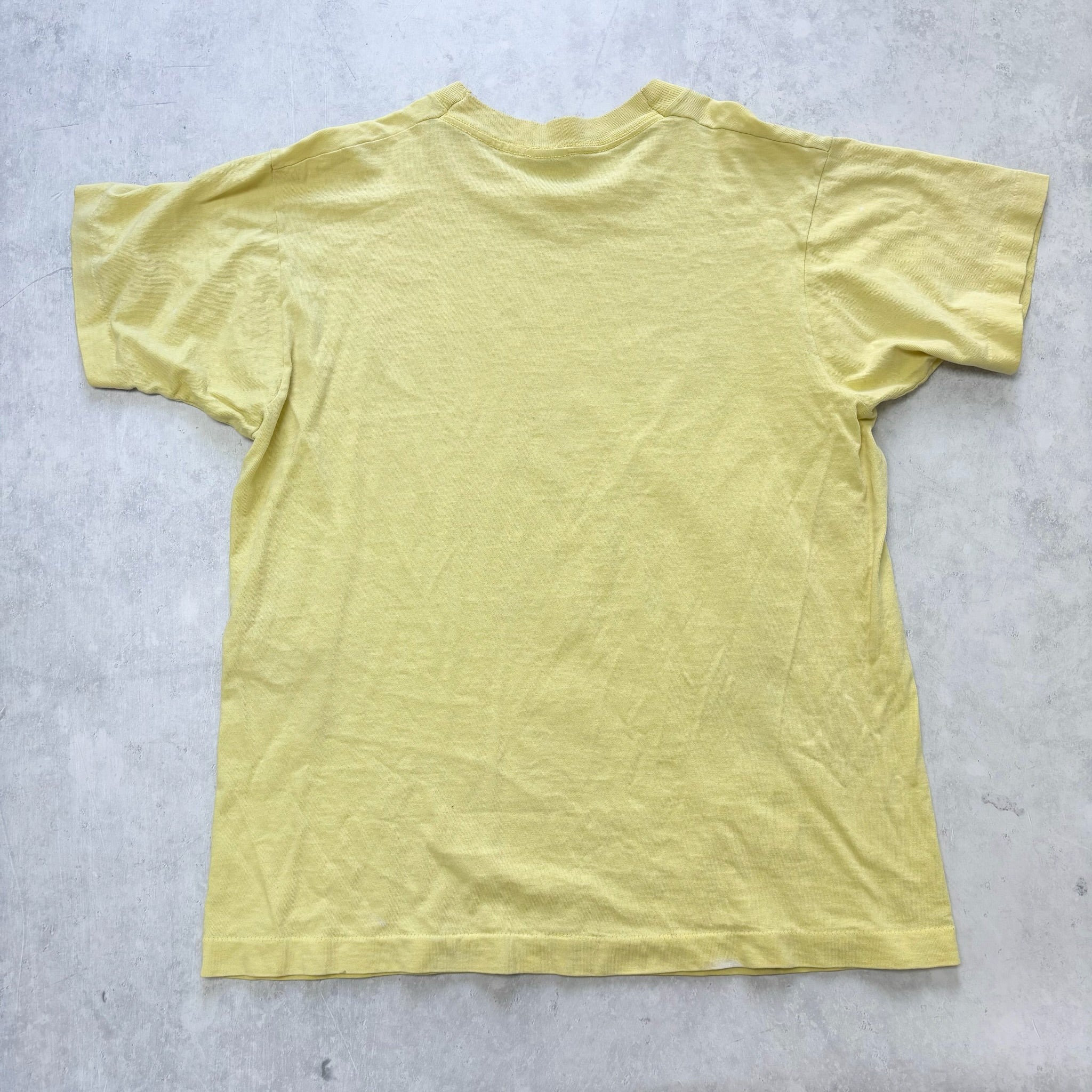 Vintage T Shirt Mens Medium Yellow Single Stitch Graphic Print 90s USA