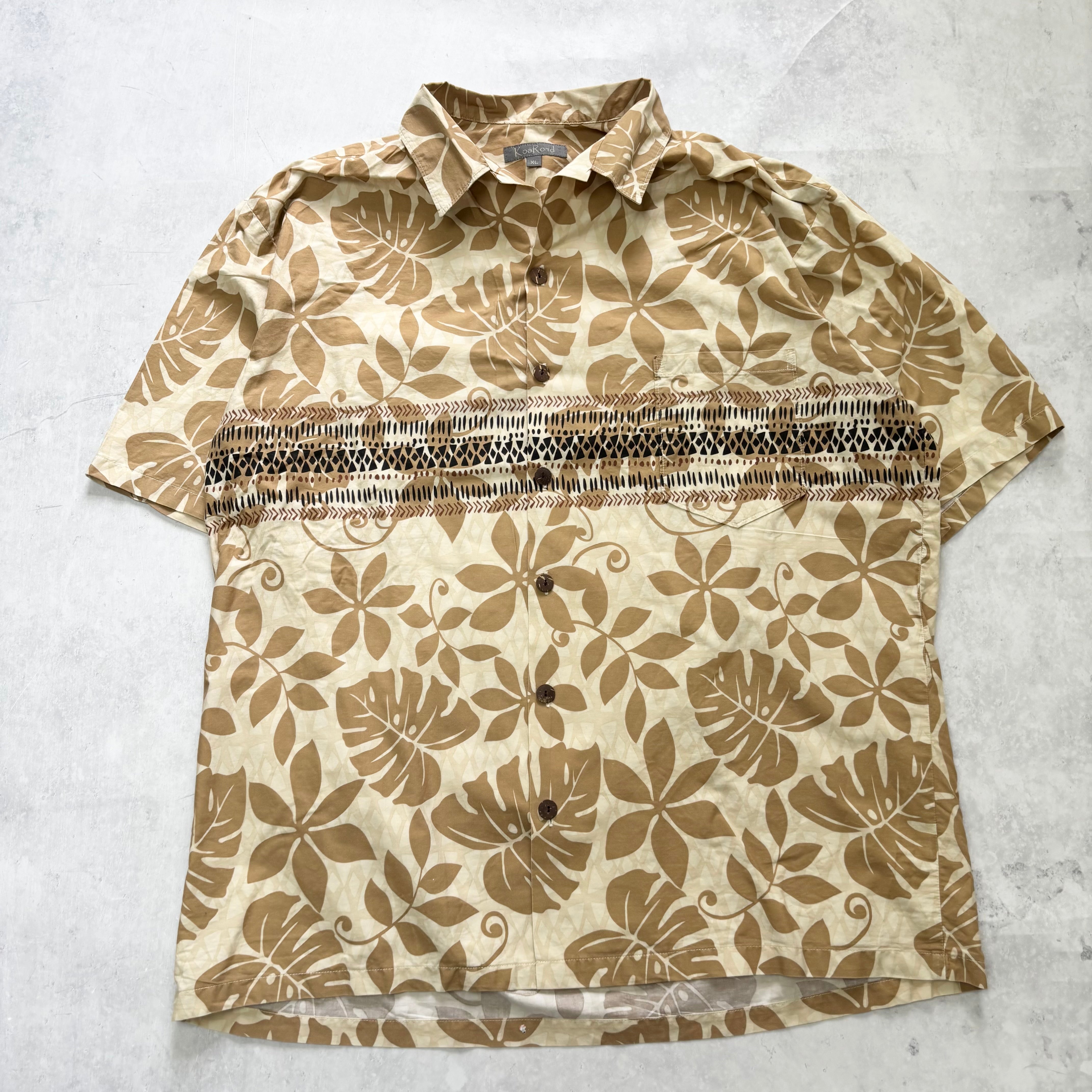 Vintage Hawaiian Shirt Mens XL Beige Tan Floral Aloha Short Sleeve (E)