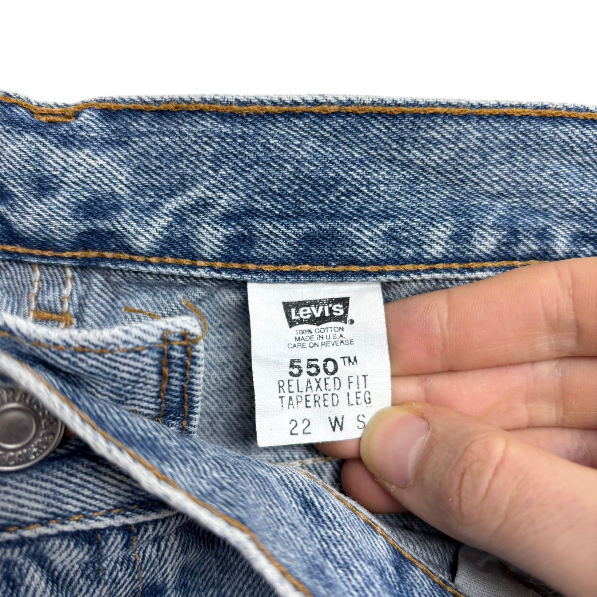 Levis 550 Jeans W38 L29 Womens Light Blue Relaxed Taper Made In USA Vintage (E)