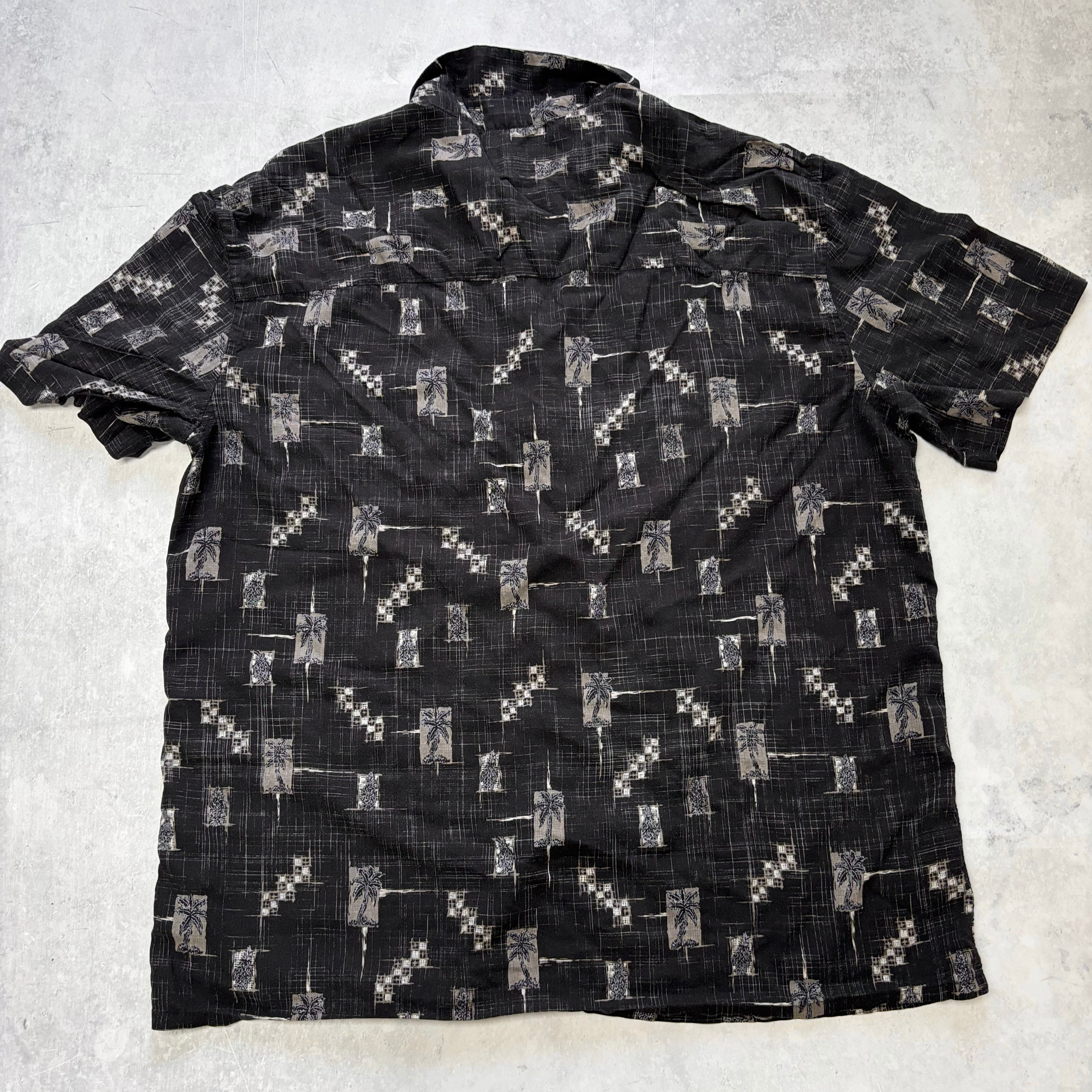 Vintage Hawaiian Shirt Mens XL Black Floral Aloha Short Sleeve Rayon (E)