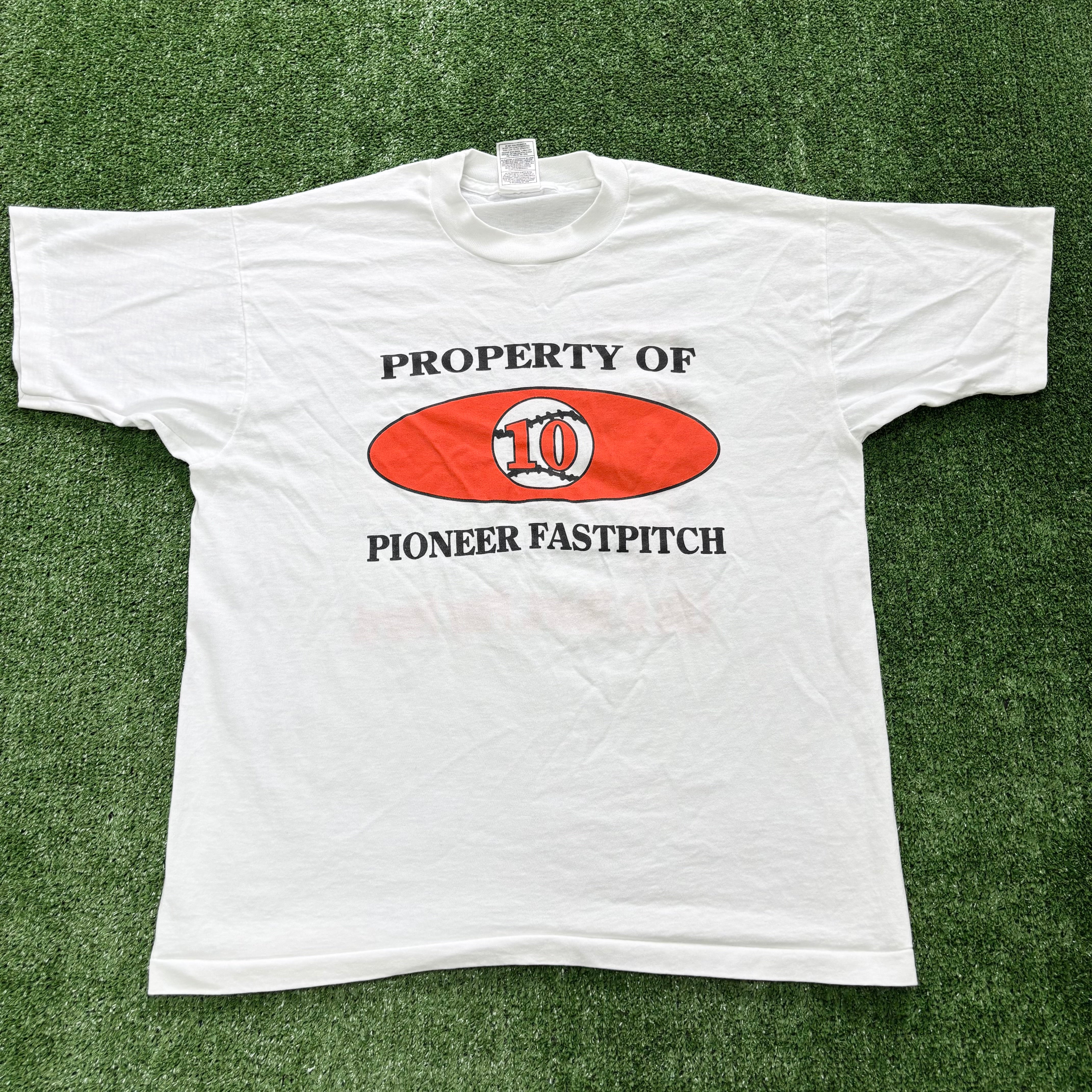 Vintage T Shirt Mens Medium White Single Stitch Graphic Print 90s USA