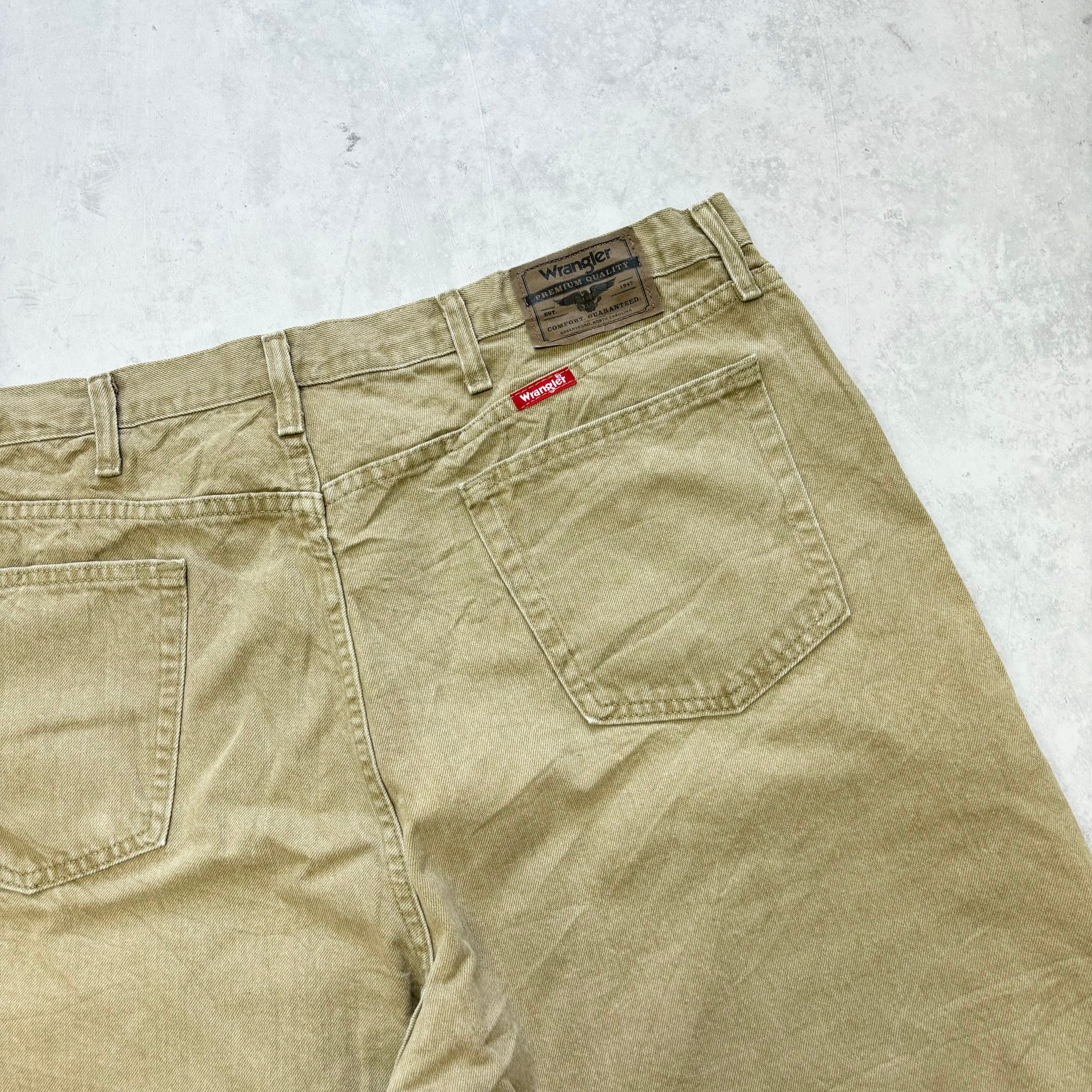 Vintage Wrangler Jorts W42 Mens Denim Shorts Tan Gold Baggy Relaxed Fit