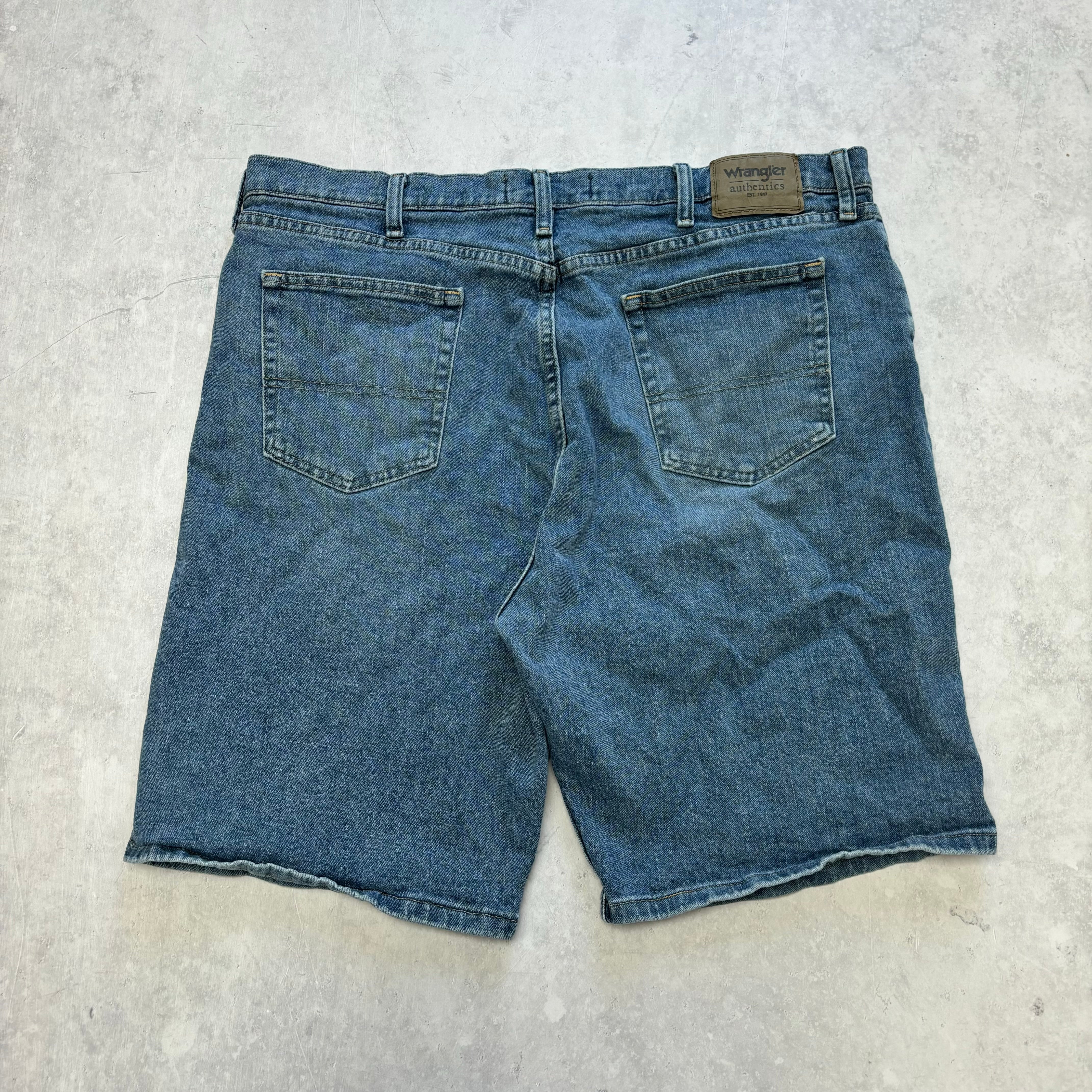 Vintage Wrangler Jorts W40 Mens Denim Shorts Mid Blue Baggy Relaxed Fit