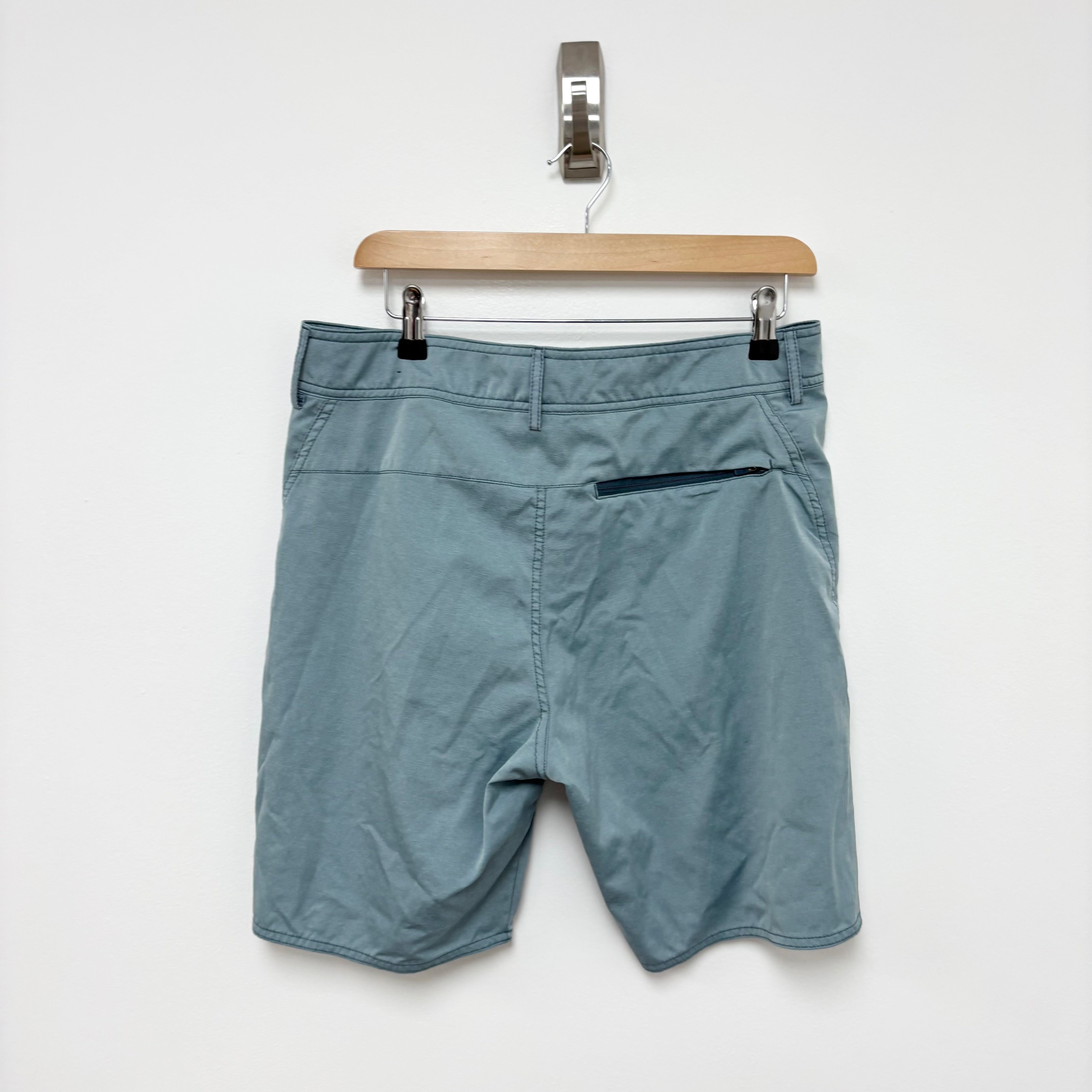 Adidas Shorts Mens W34 Blue Sports Running Gym Athletic Pockets (E)