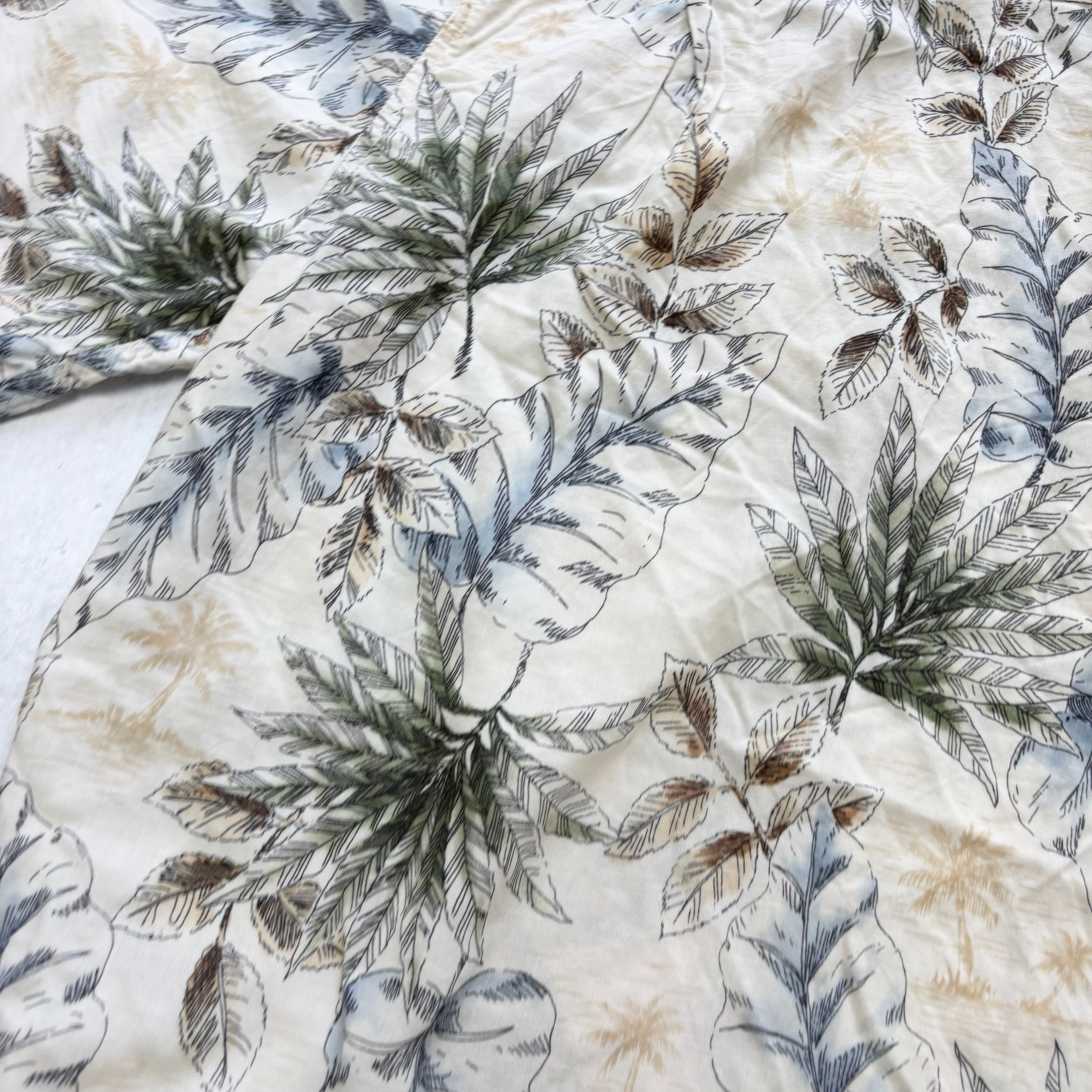 Vintage Hawaiian Shirt Mens XL Beige Floral Aloha Short Sleeve Rayon (E)