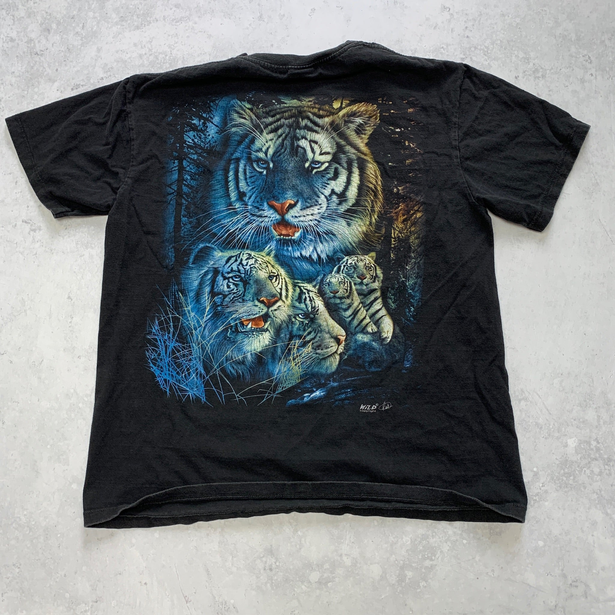 Vintage T Shirt Mens Medium Black Graphic Print Y2K USA Animal Nature Tiger