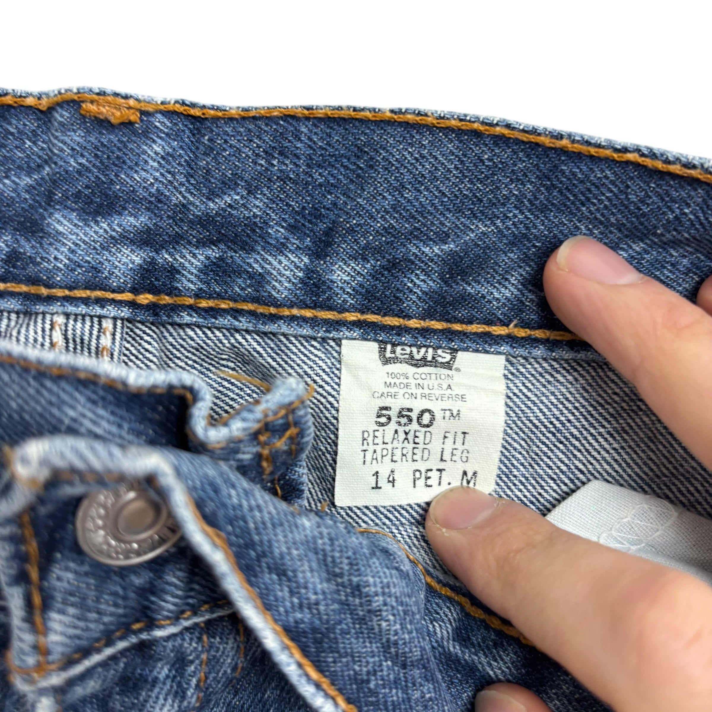 Levis 550 Jeans W31 L27 Womens Mid Blue Relaxed Taper USA Made Vintage Denim