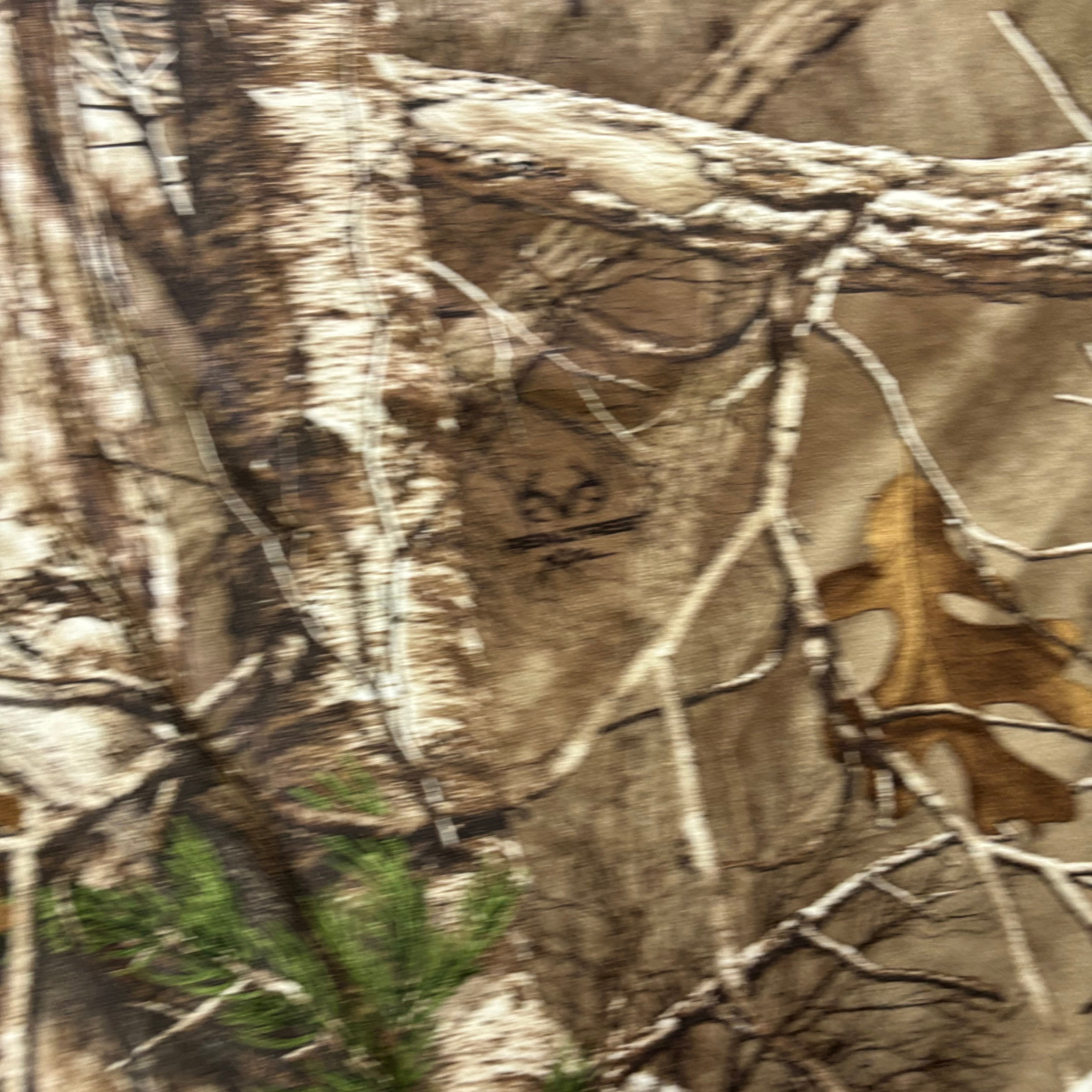 RealTree T Shirt Mens Large Camo Y2K Hunting (E)
