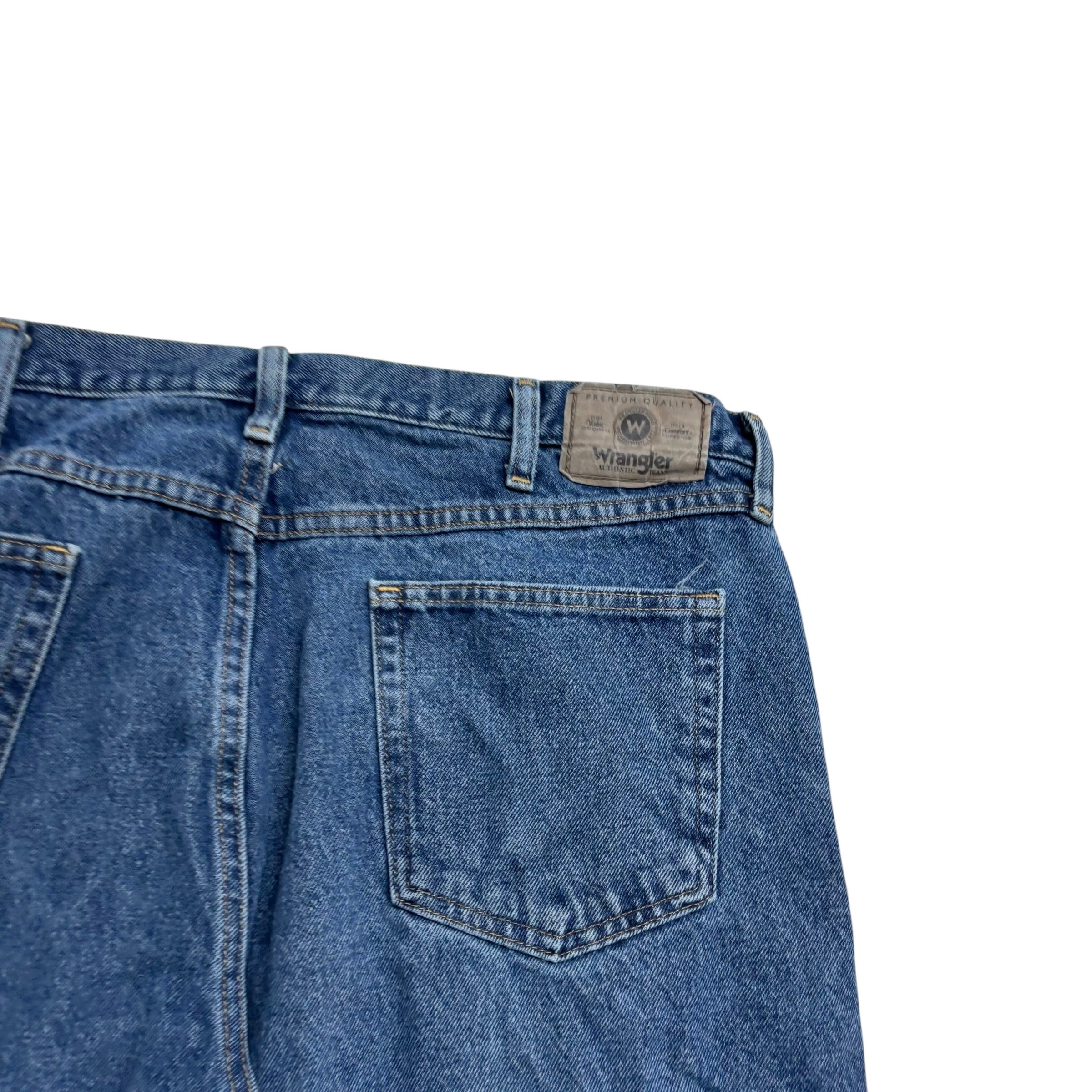 Wrangler Jeans W40 L30 Mens Mid Blue Relaxed Straight Fit Denim