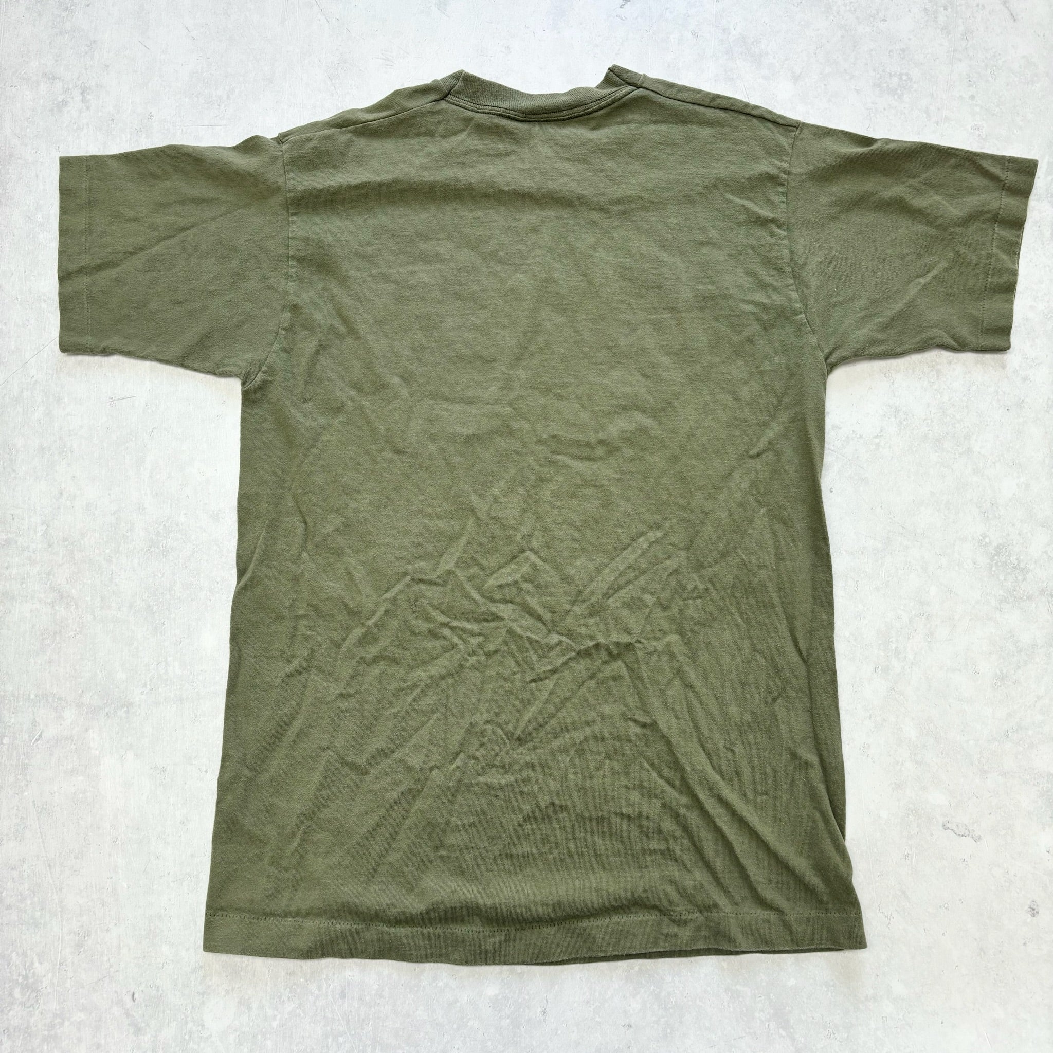 Vintage T Shirt Mens Medium Green Single Stitch Graphic Print 90s USA Tourist