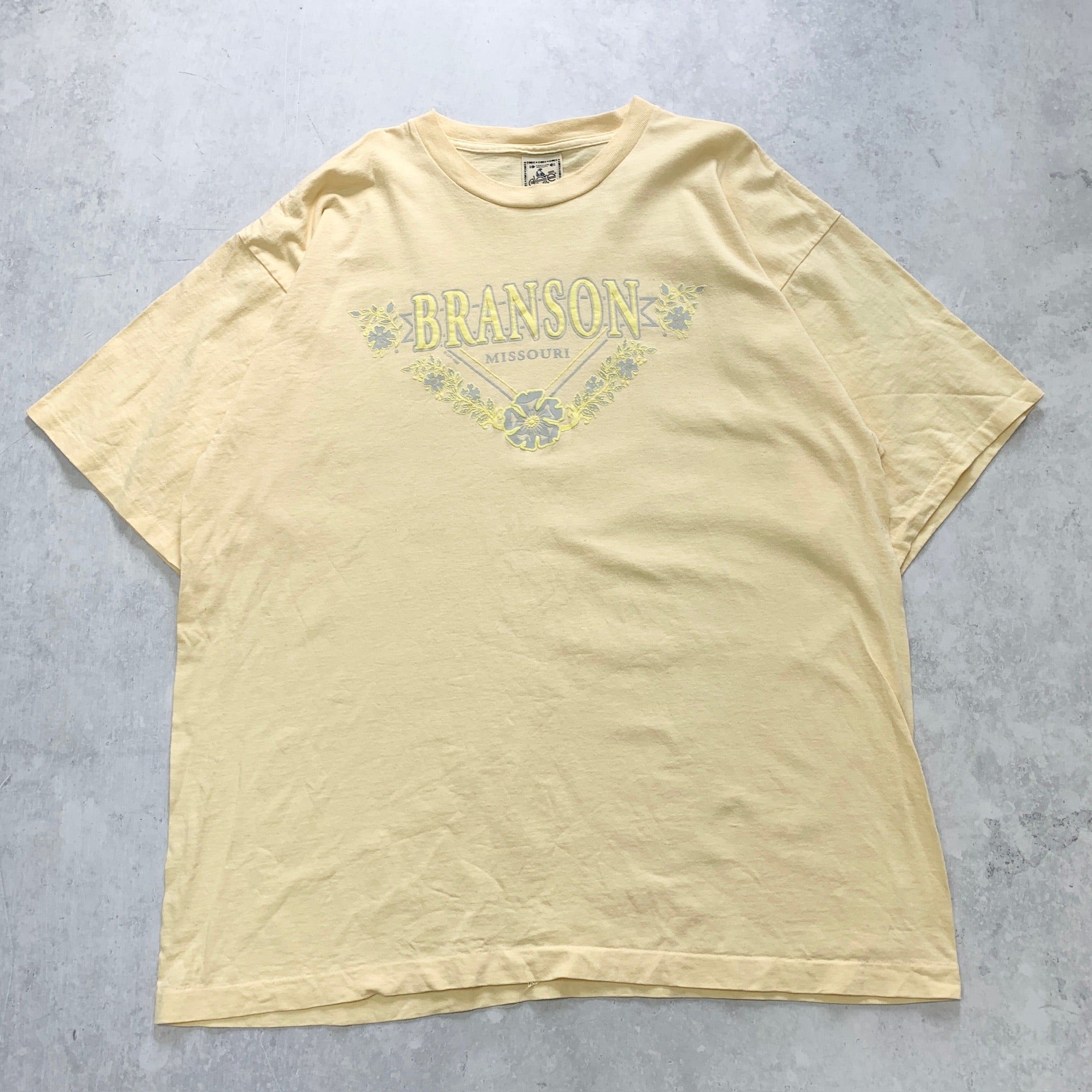 Vintage T Shirt Mens XXL Yellow Single Stitch Graphic Print 90s USA Tourist