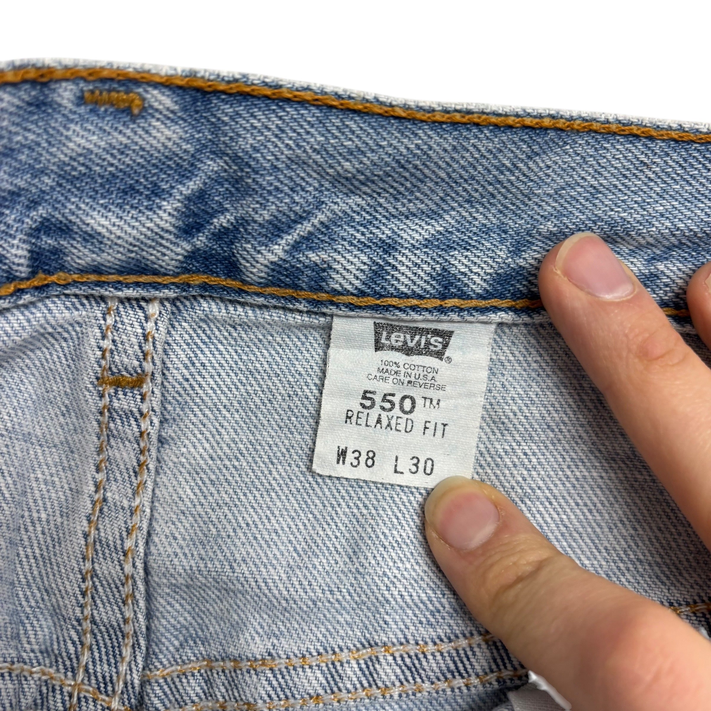 Levis 550 Jeans W38 L30 Mens Light Blue Relaxed Straight Made In USA Vintage