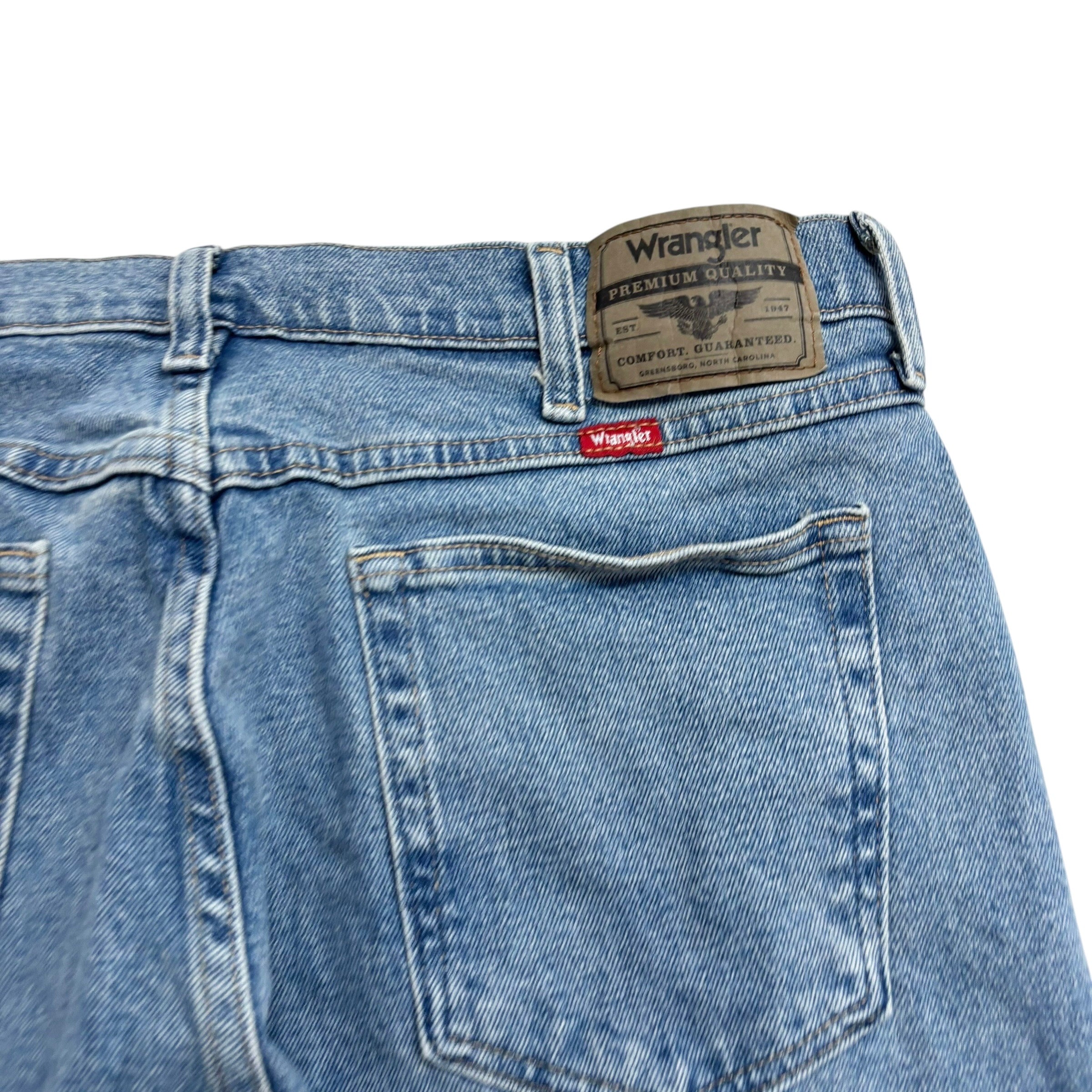 Wrangler Jeans W34 L30 Mens Light Blue Relaxed Straight Fit Stretch Denim (E)