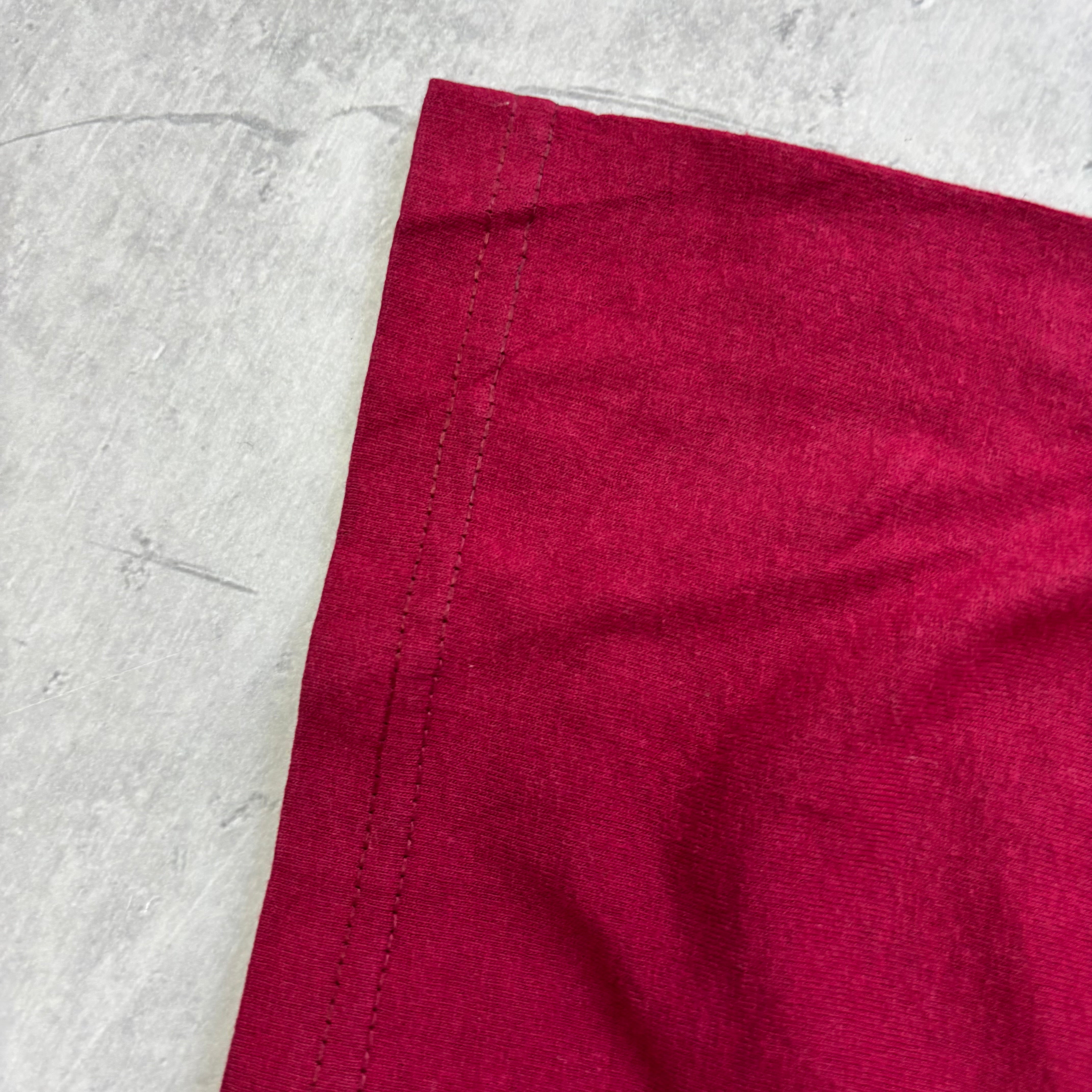 Vintage T Shirt Mens S/M Burgundy Graphic Print 90s College (E)