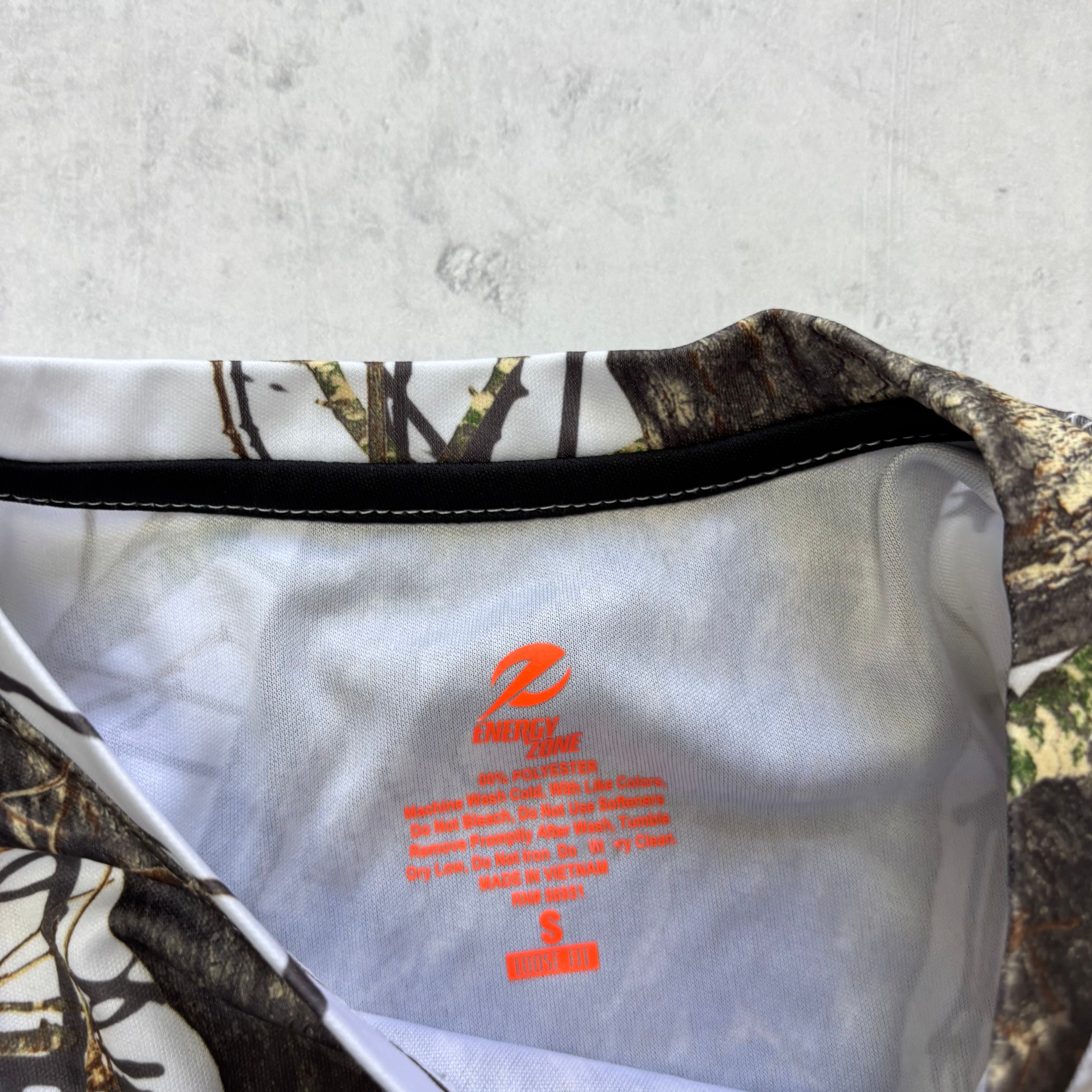 RealTree T Shirt Mens Small Camo Y2K Hunting White Relaxed Fit