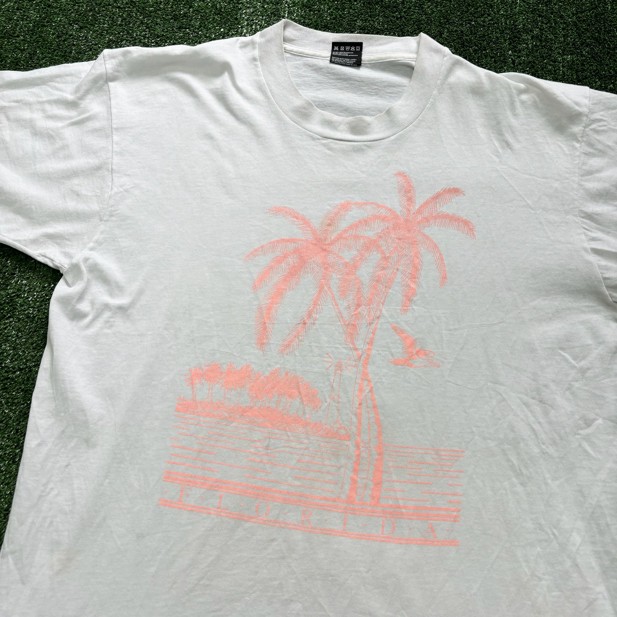 Vintage T Shirt Mens Large White Single Stitch Graphic Print 90s USA Tourist