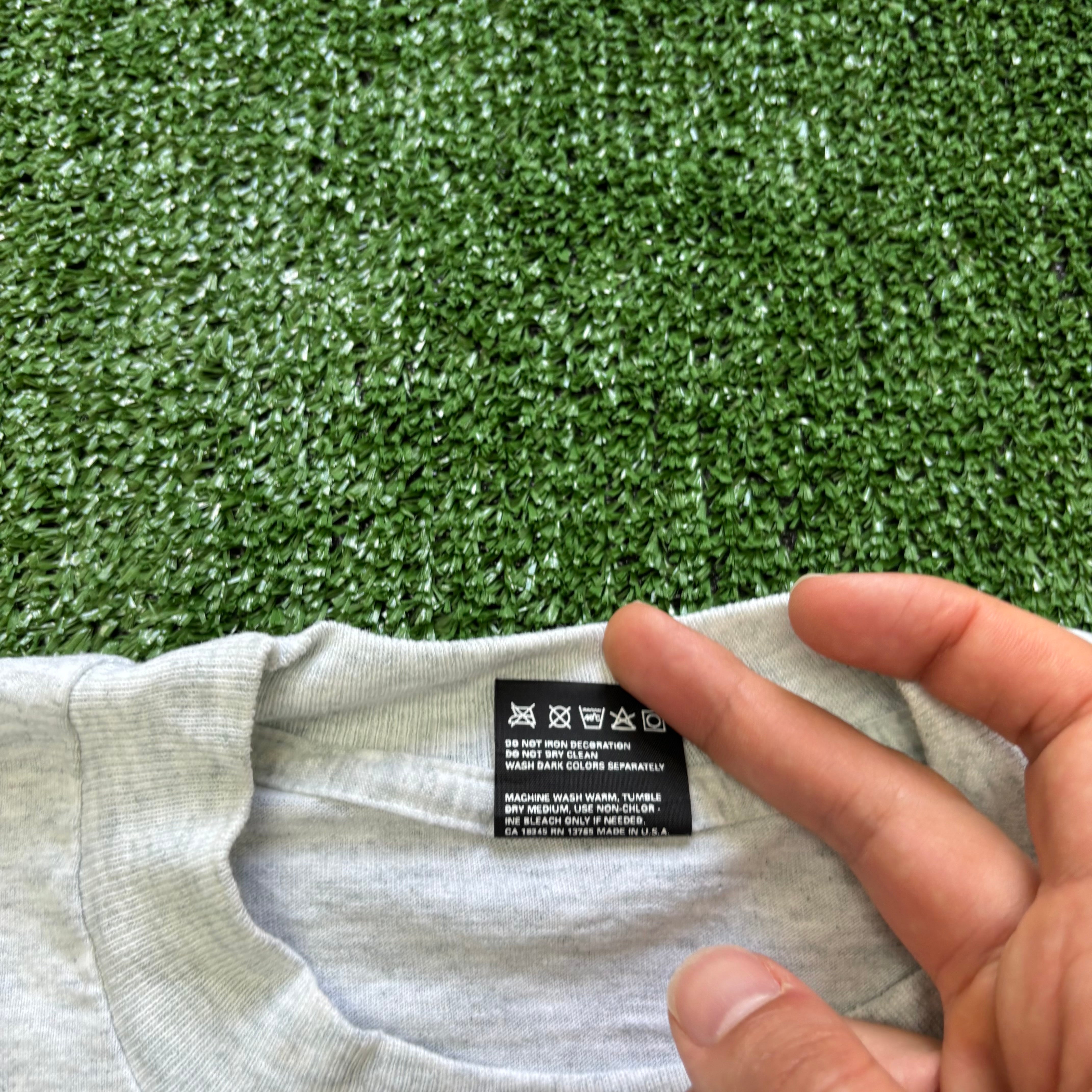 Vintage T Shirt Mens XL Grey Single Stitch Graphic Print 90s Douglass