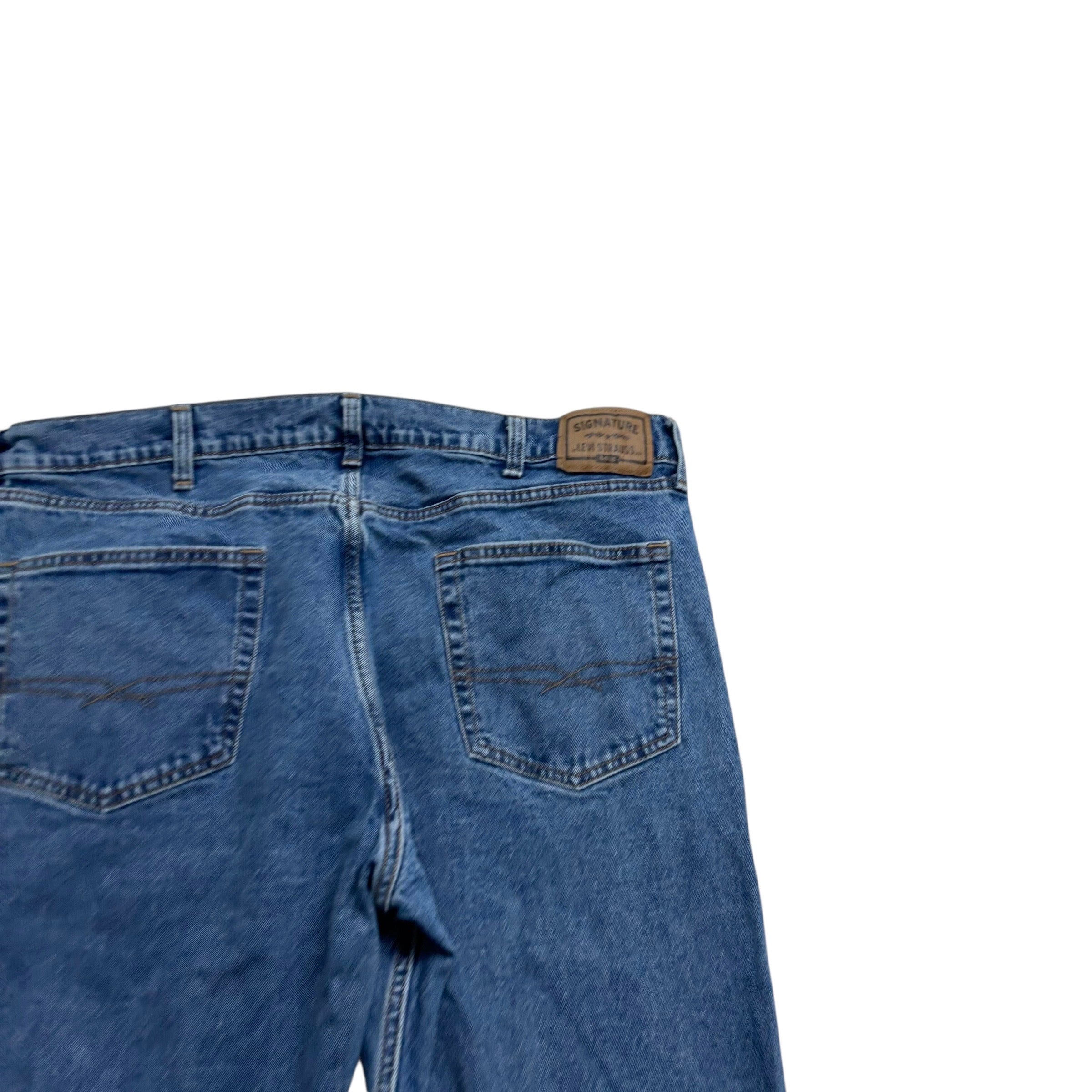 Levis Signature Jeans W40 L30 Mens Mid Blue Relaxed Straight Stretch Denim (E)