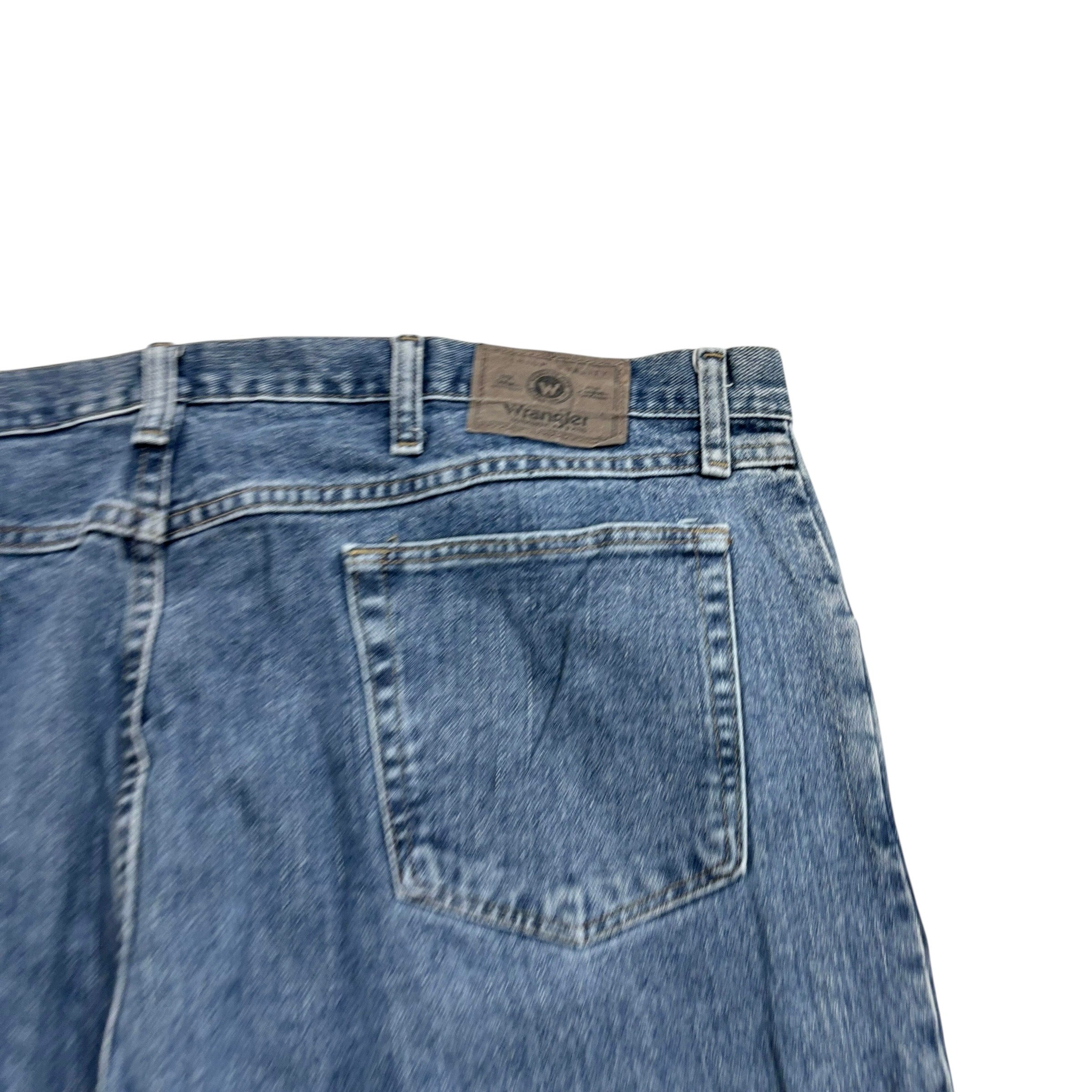 Wrangler Jeans W42 L30 Mens Mid Blue Relaxed Straight Fit Vintage Denim (E)