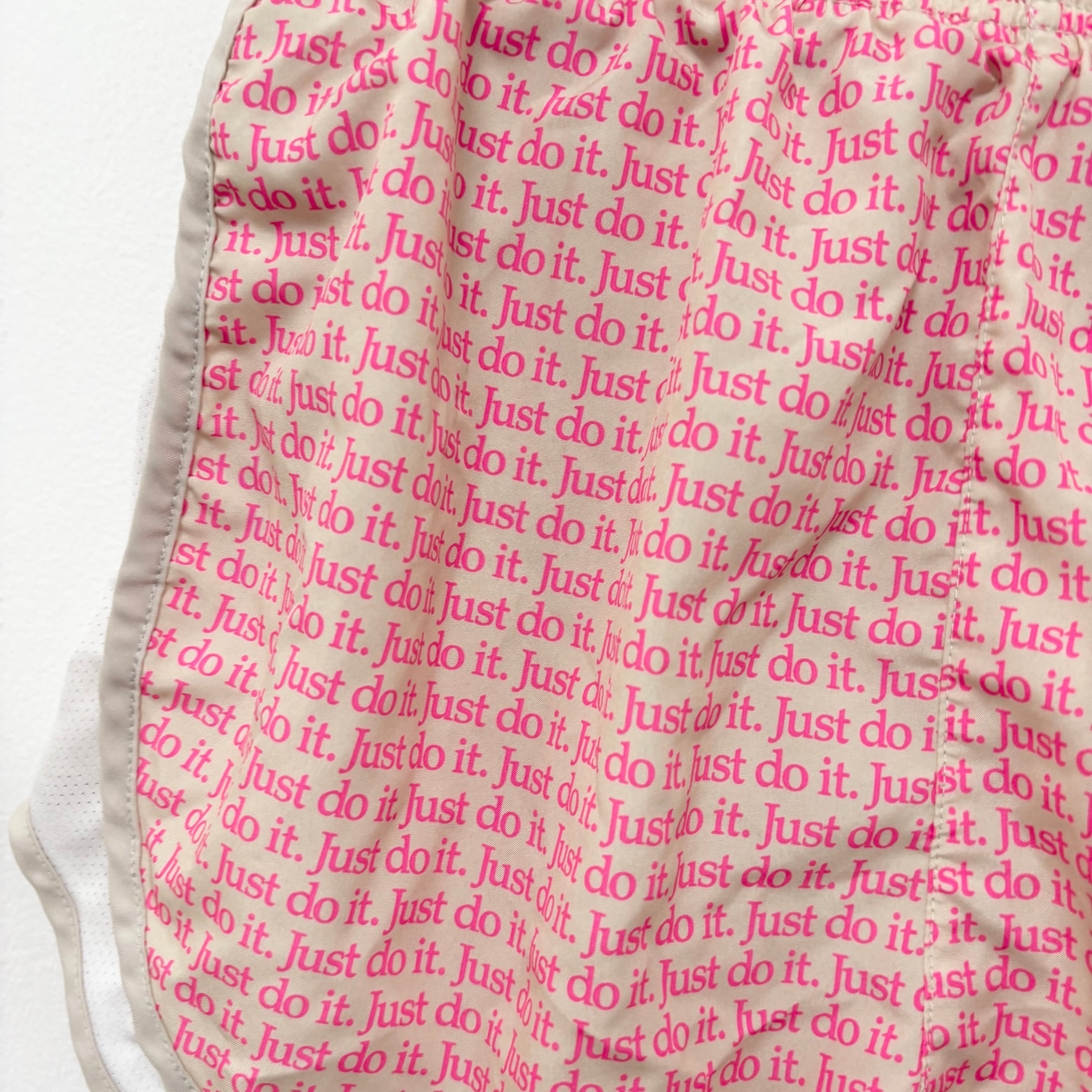 Nike Shorts Womens XS Pink Dri Fit Running Sports Gym Athletic (E)