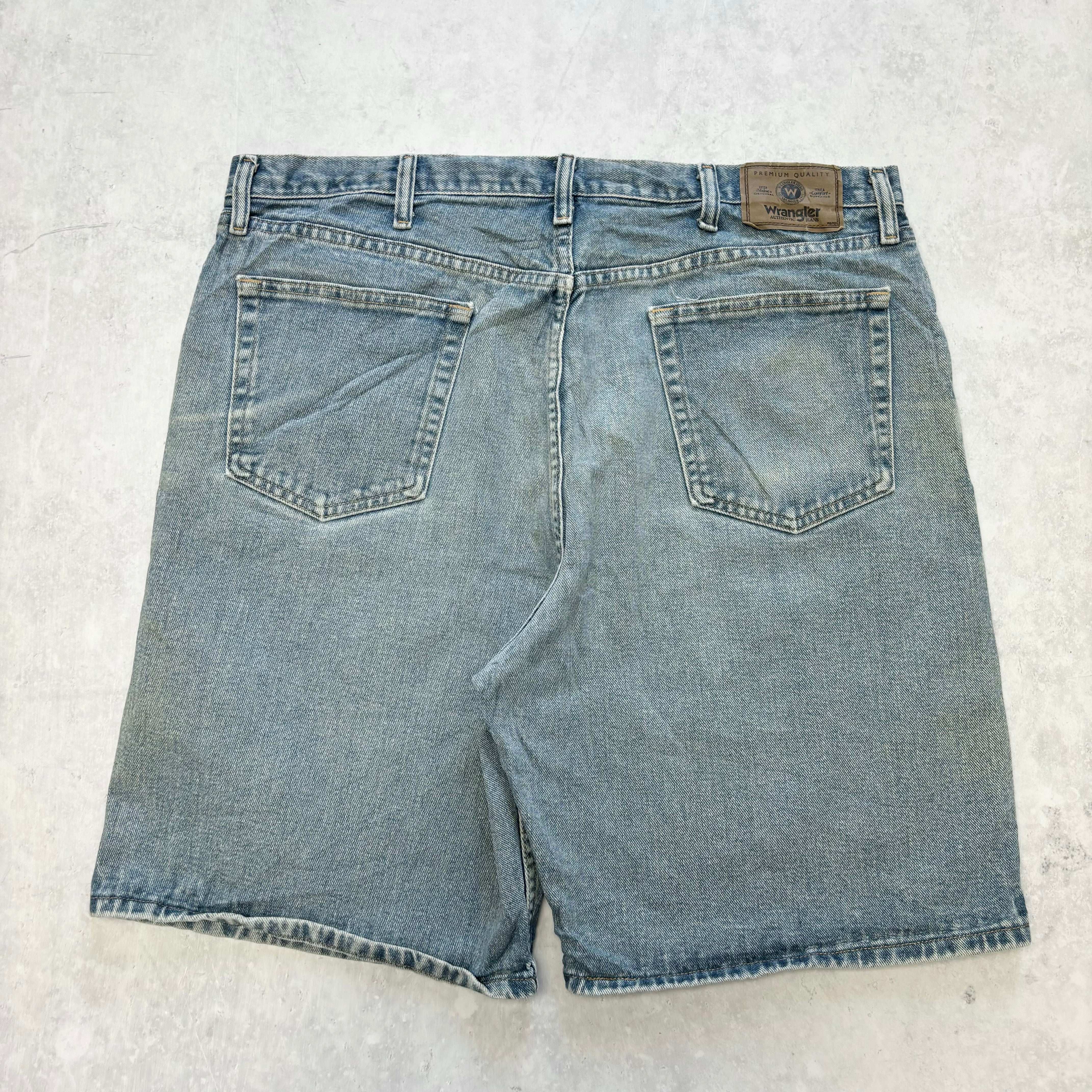 Vintage Wrangler Jorts W38 Mens Denim Shorts Light Blue Baggy Relaxed Fit