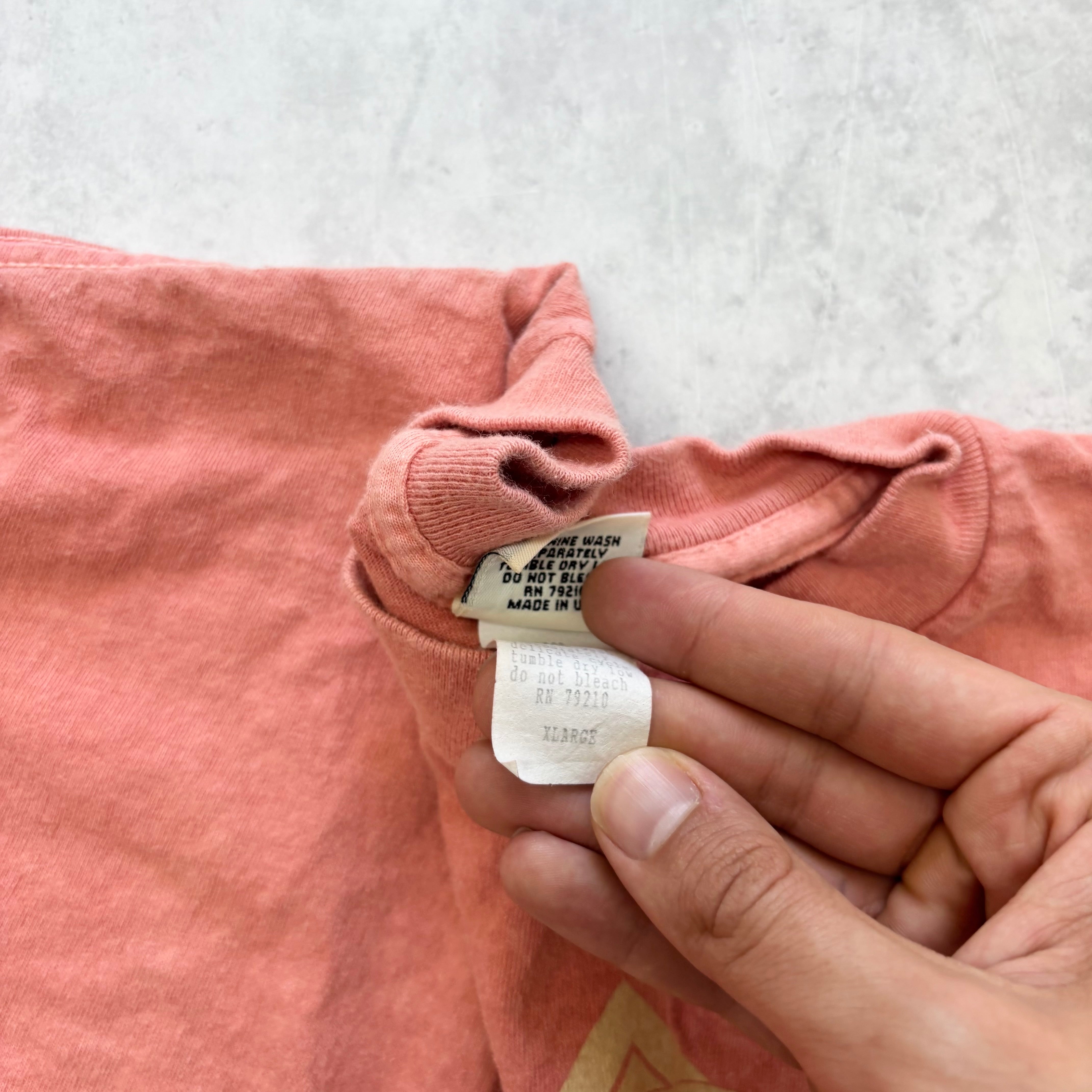 Vintage T Shirt Mens XL Pink Single Stitch Graphic Print 90s Tourist (E)