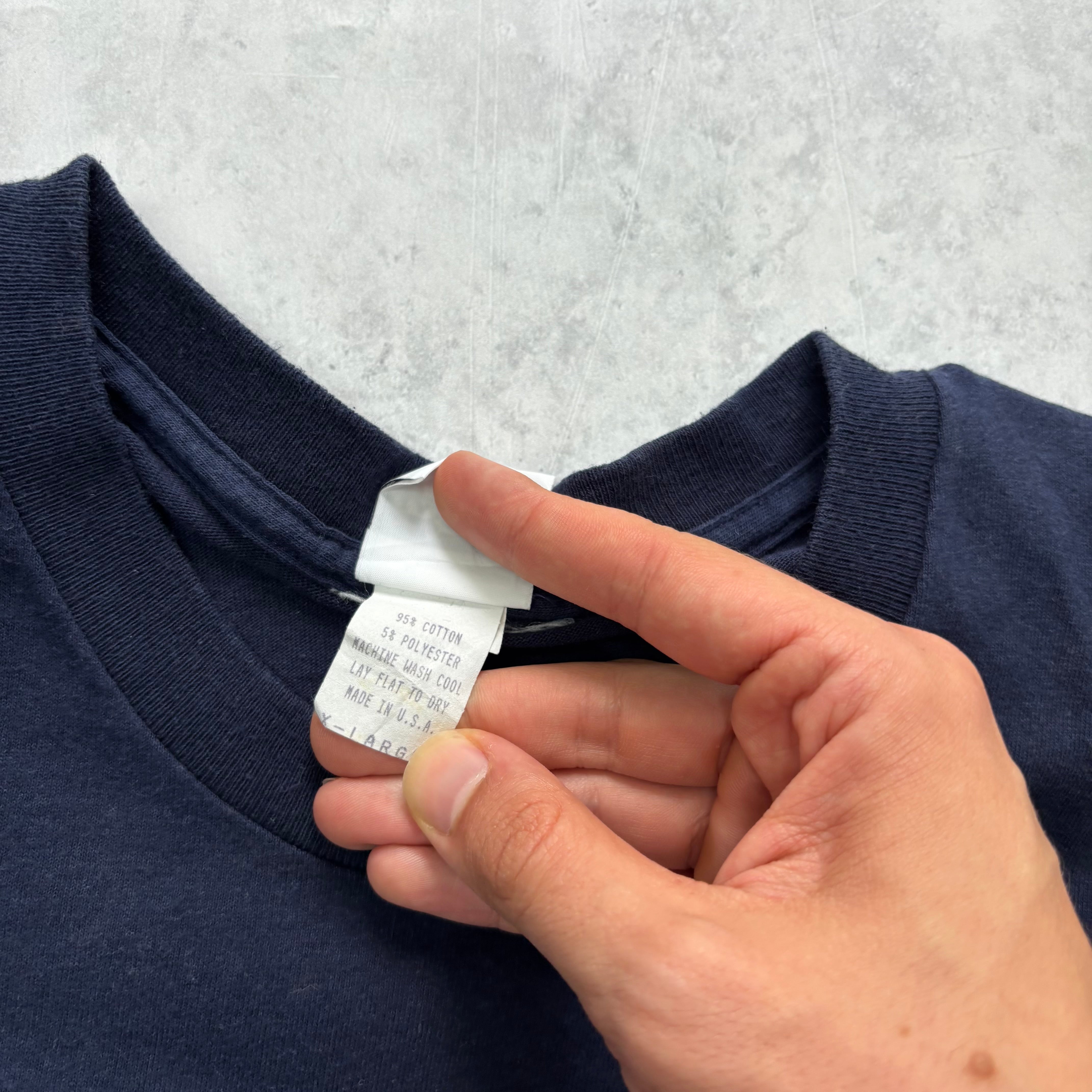 Vintage T Shirt Mens XL Navy Blue Graphic Print 90s Tourist (E)